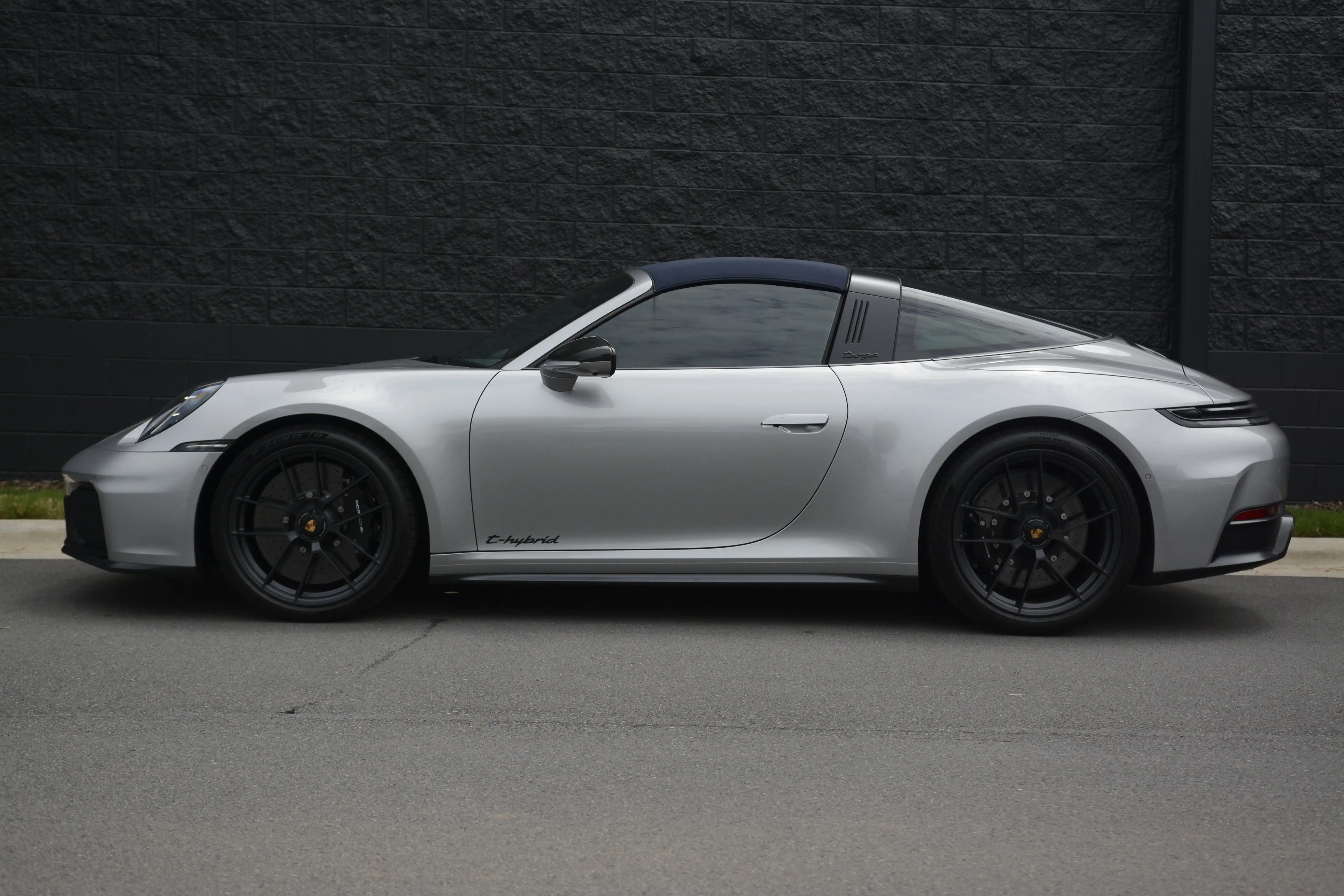 2026 Porsche 911 Targa 4 GTS's photo