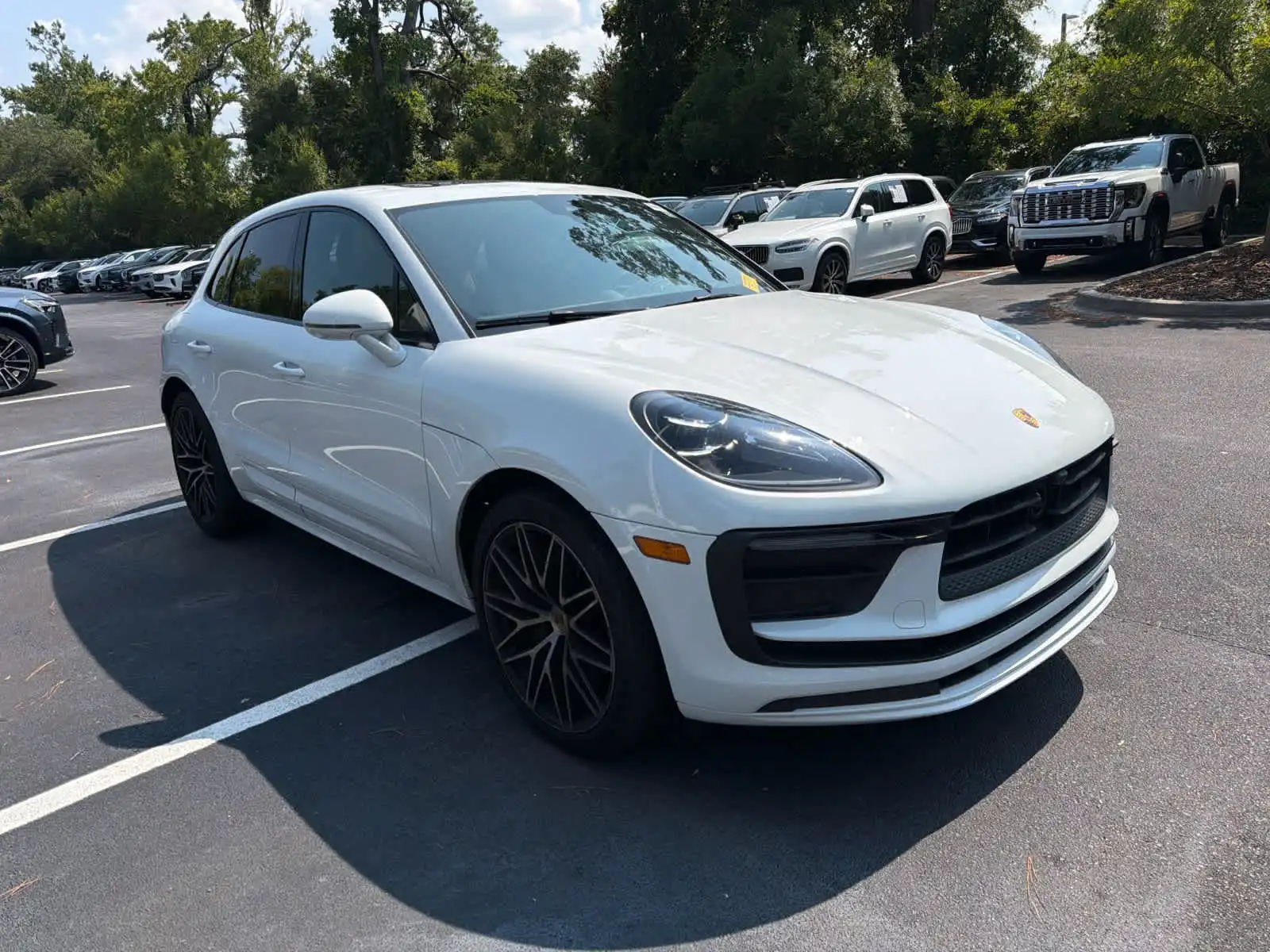 2023 Porsche Macan Base's photo