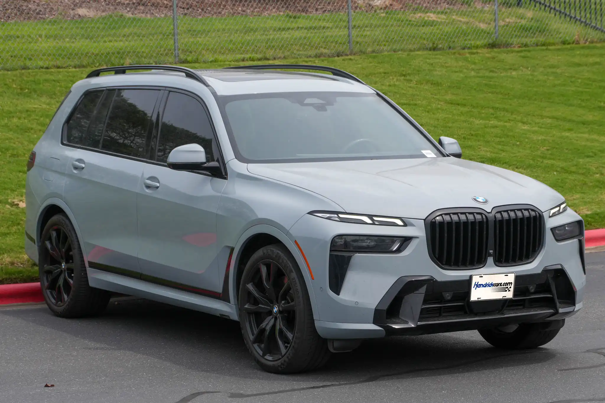 2024 BMW X7 xDrive40i's photo