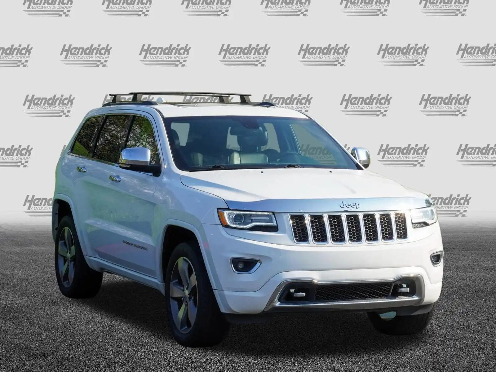 2016 Jeep Grand Cherokee Overland 4WD's photo