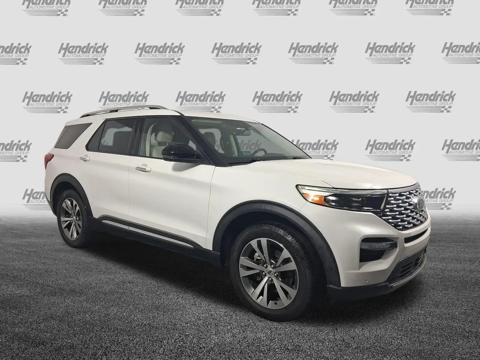 2020 Ford Explorer Platinum 4WD's photo