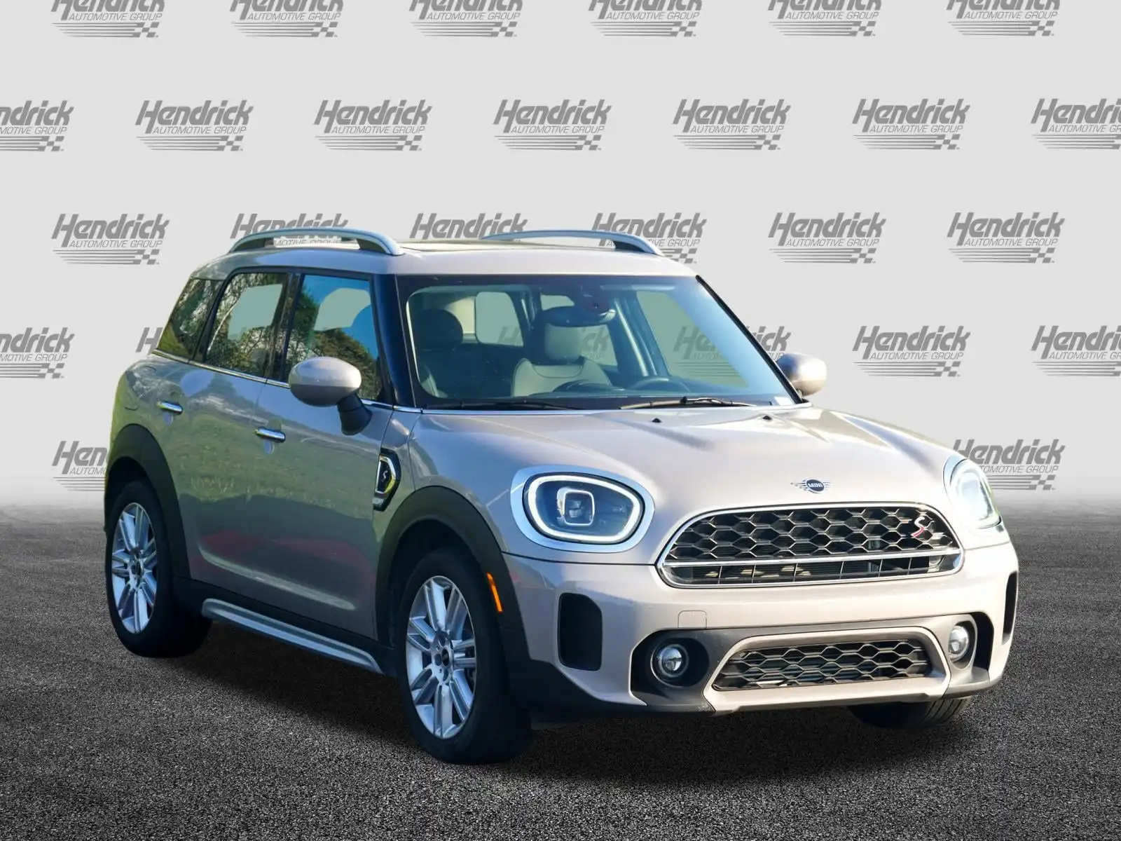 2024 MINI Countryman Cooper S's photo