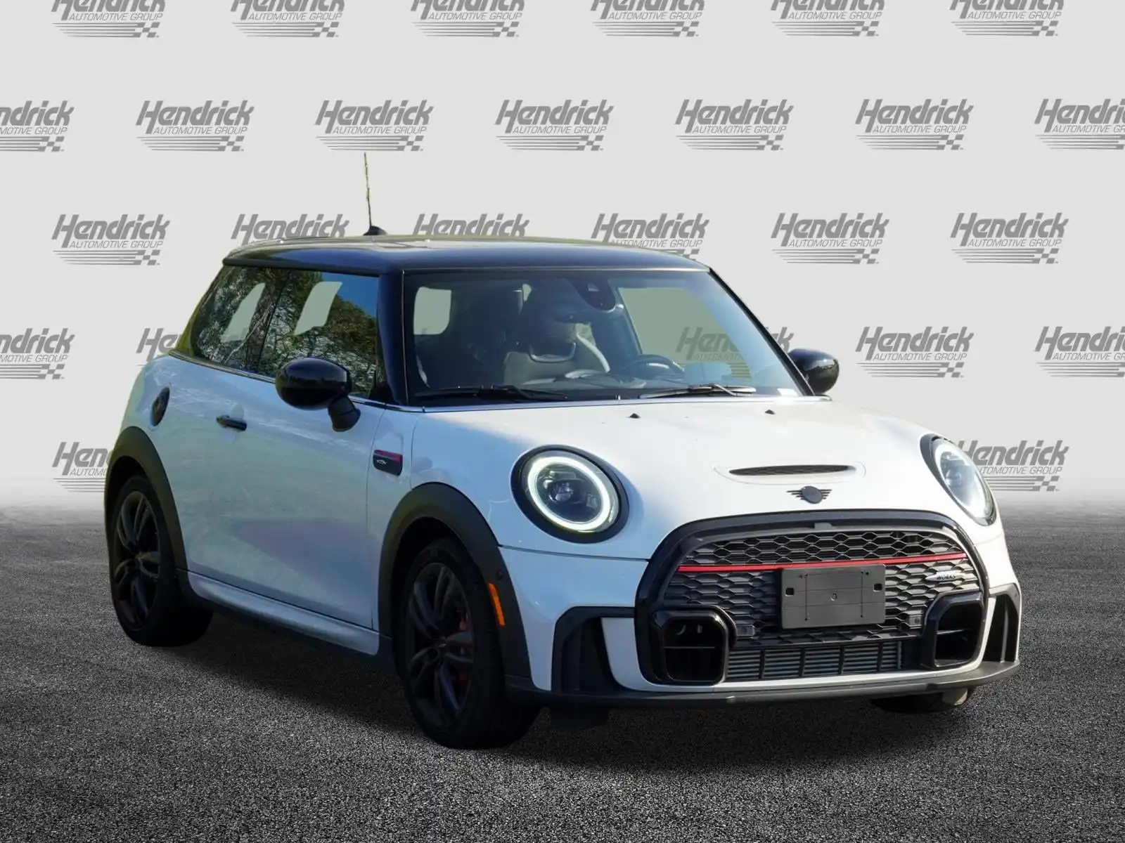 2024 MINI Hardtop John Cooper Works's photo