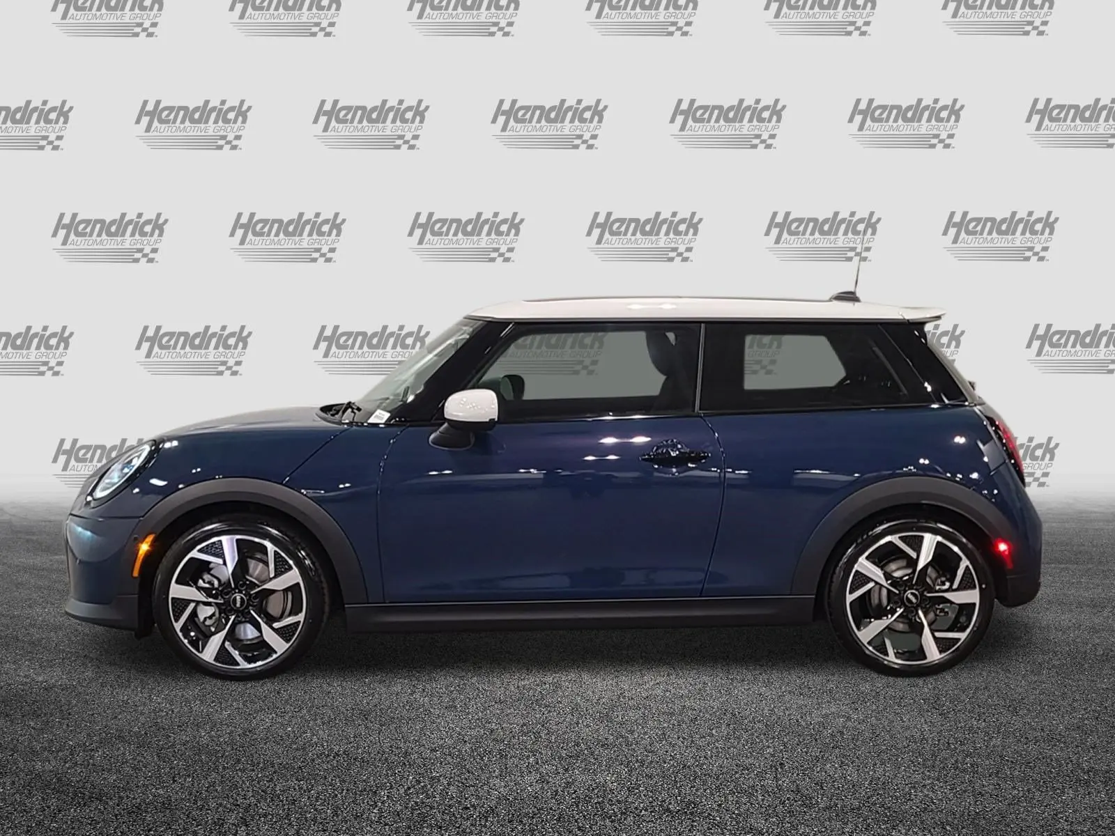 2026 MINI Hardtop Cooper S photo 4