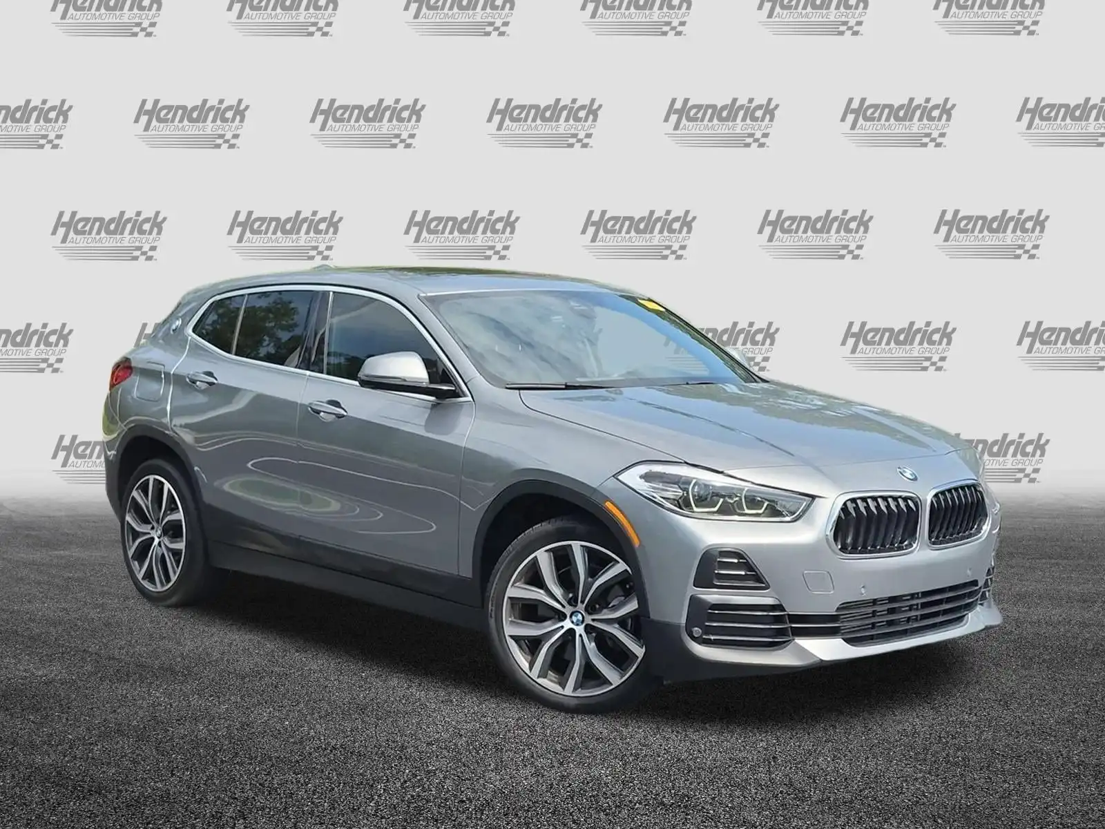 2023 BMW X2 sDrive28i's photo