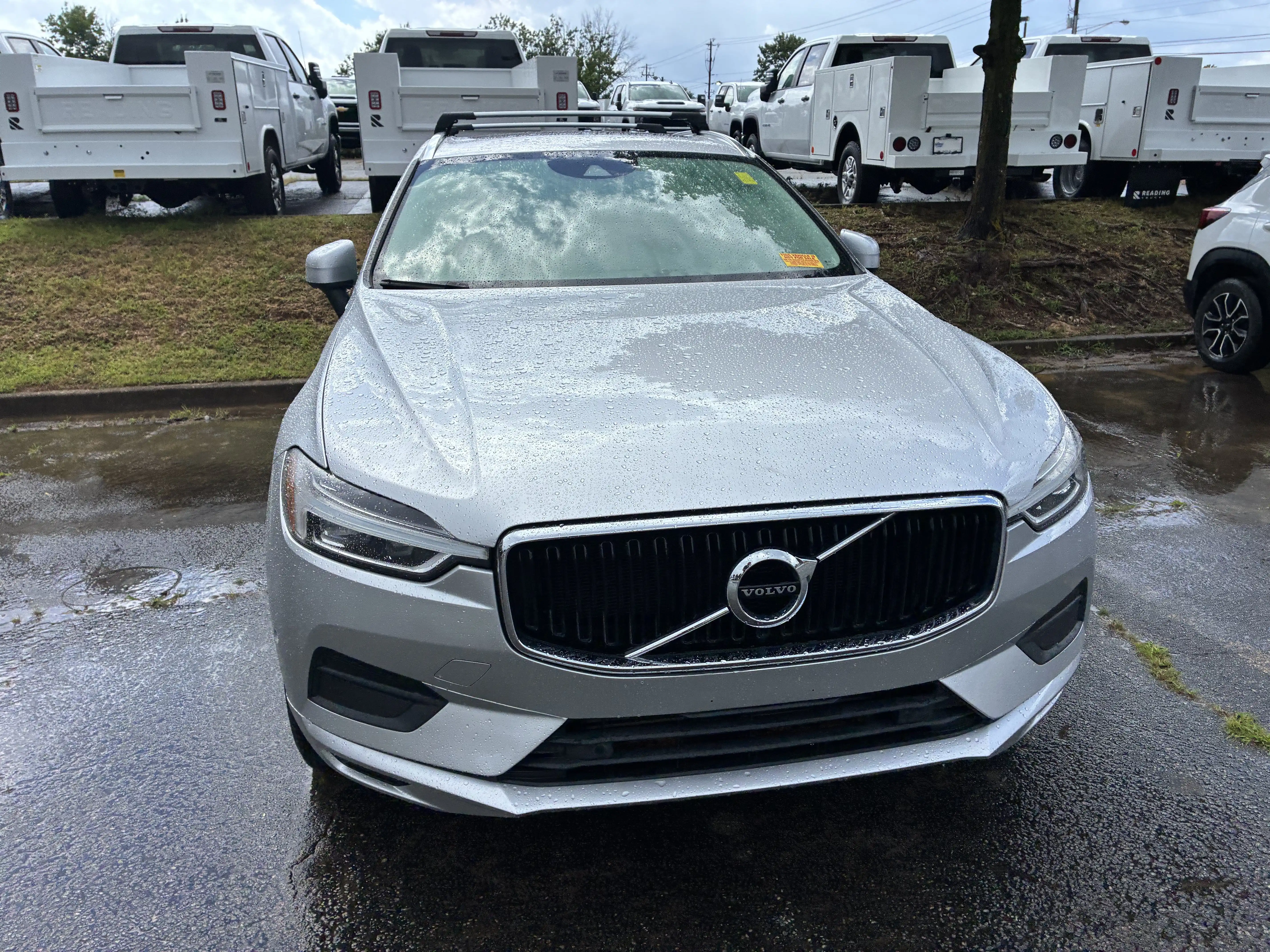 2019 Volvo XC60 T5 Momentum AWD's photo
