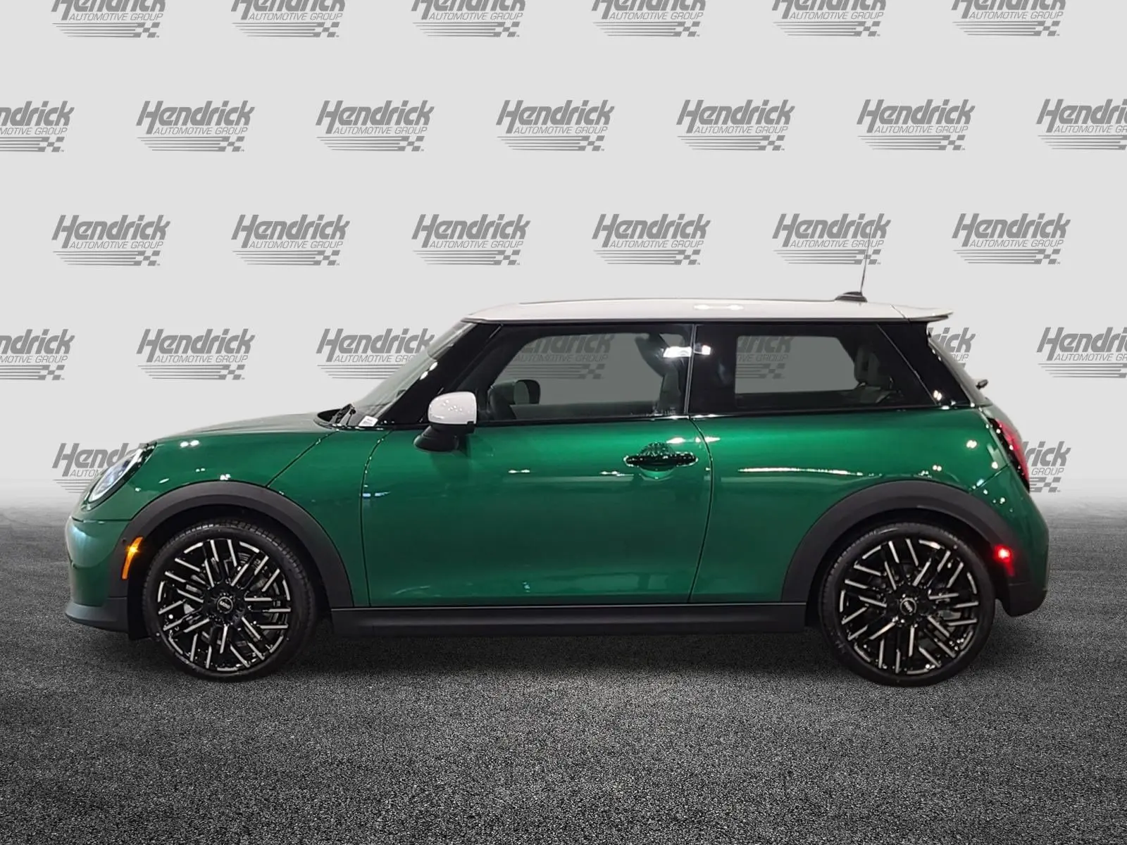 2026 MINI Hardtop Cooper S photo 4