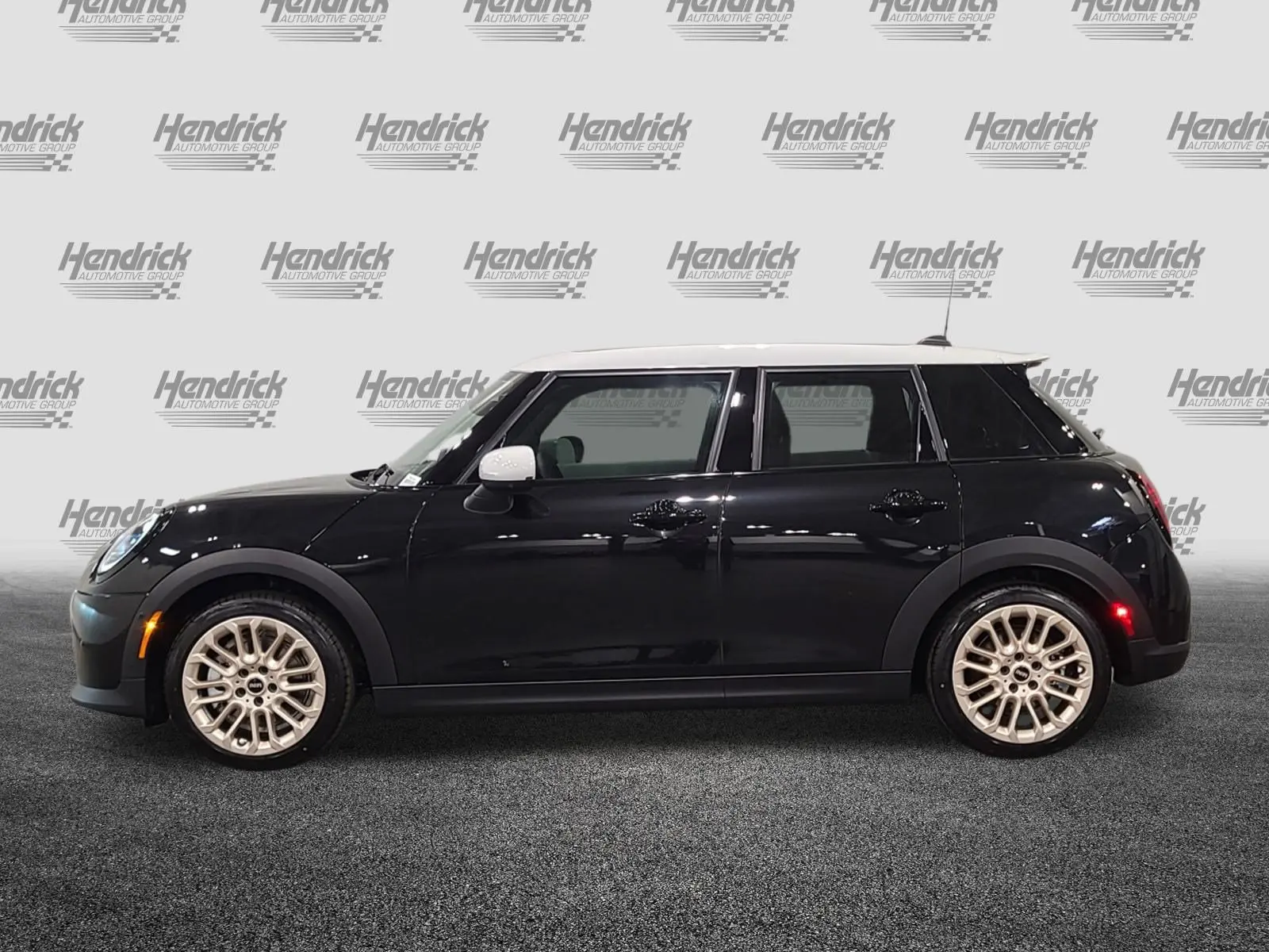 2026 MINI Hardtop Cooper S photo 4