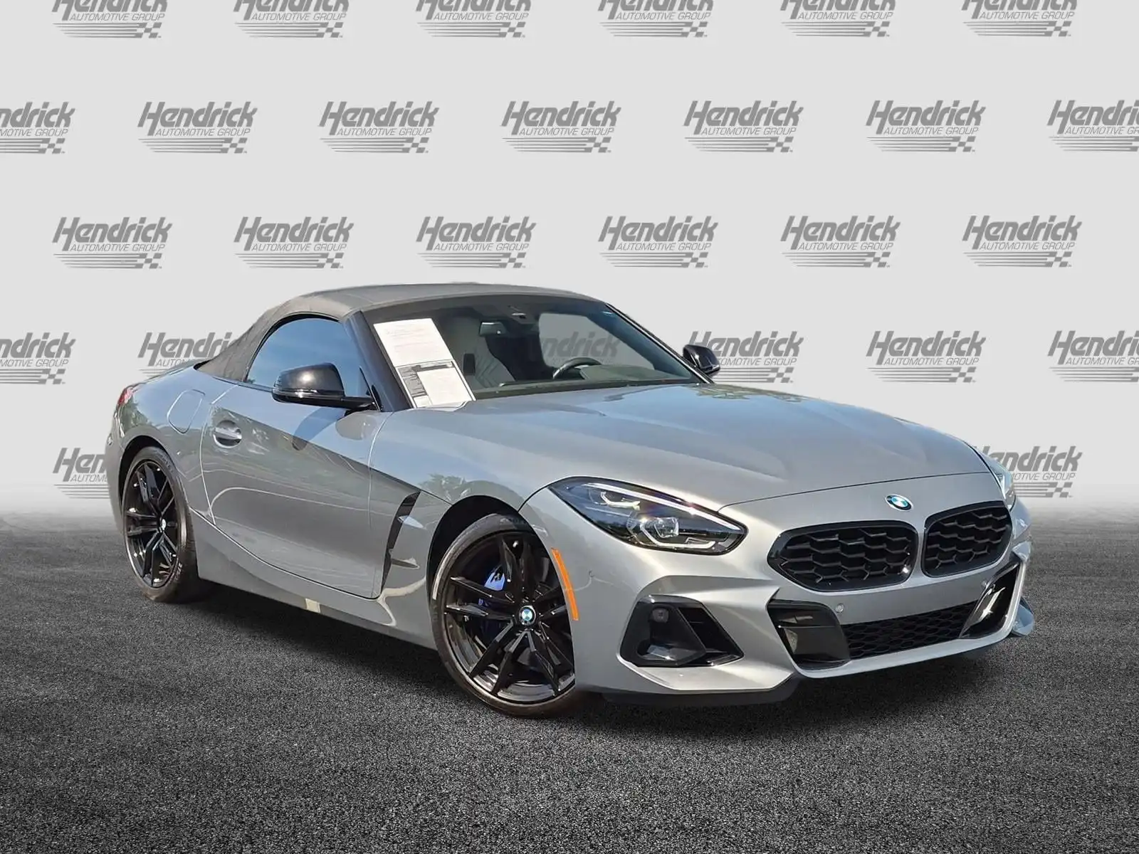 2024 BMW Z4 M40i's photo