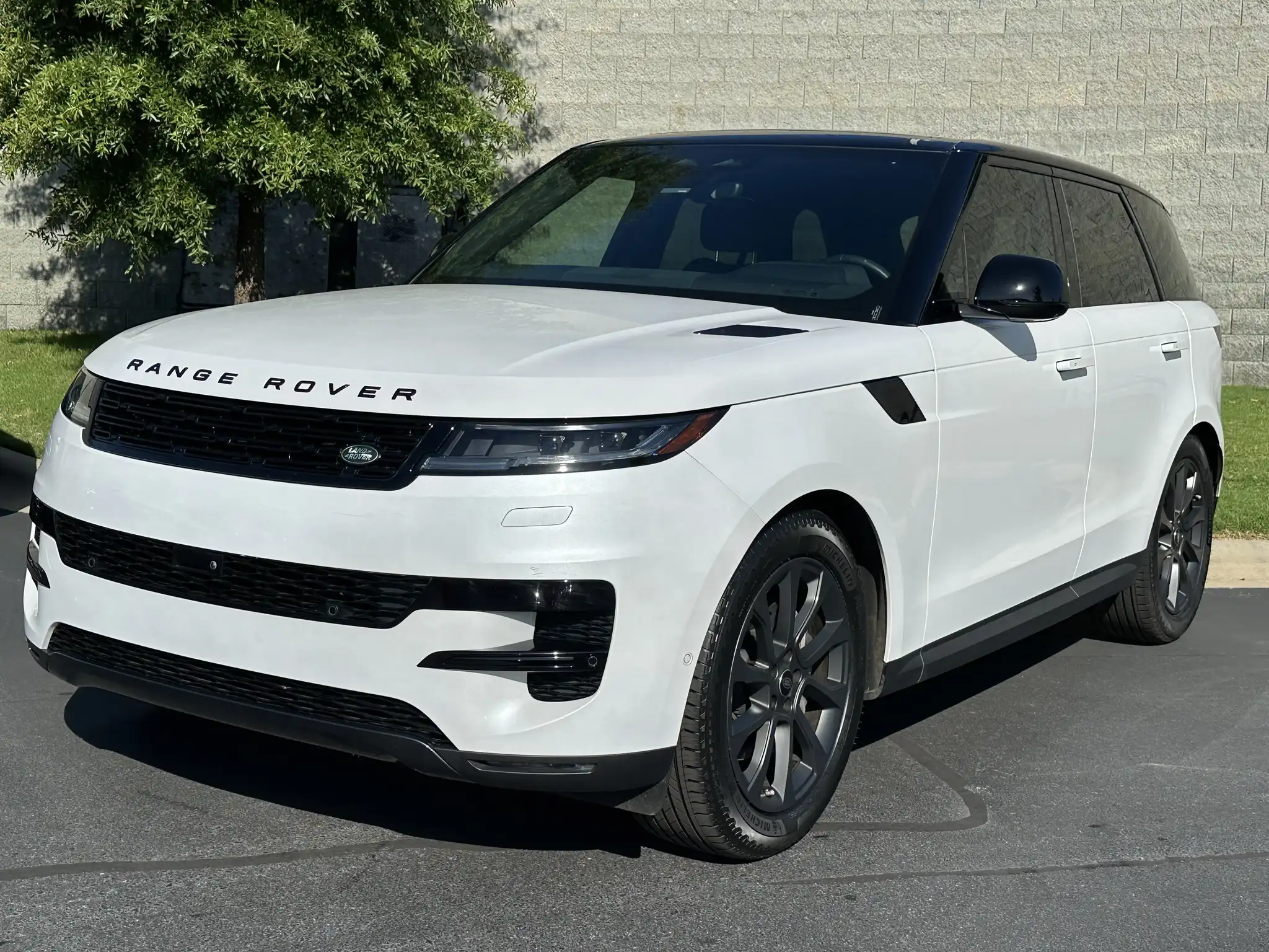 2024 Land Rover Range Rover Sport P360 SE MHEV's photo