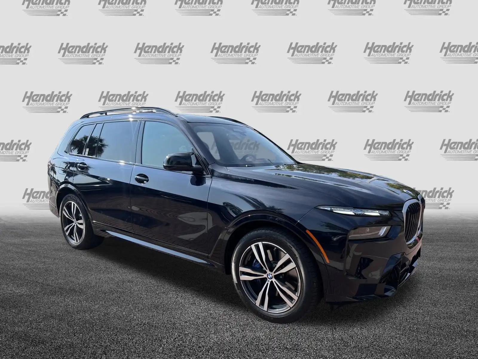 2025 BMW X7 M60i's photo