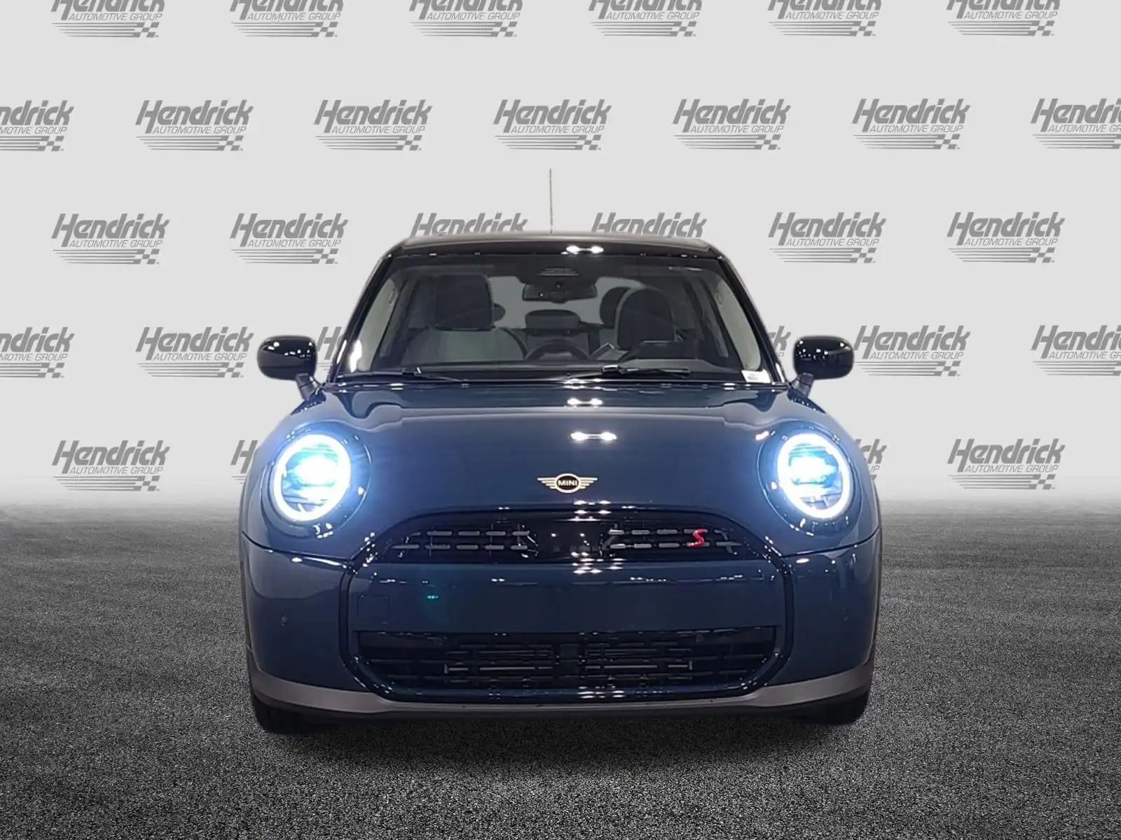 2026 MINI Hardtop Cooper S Signature's photo