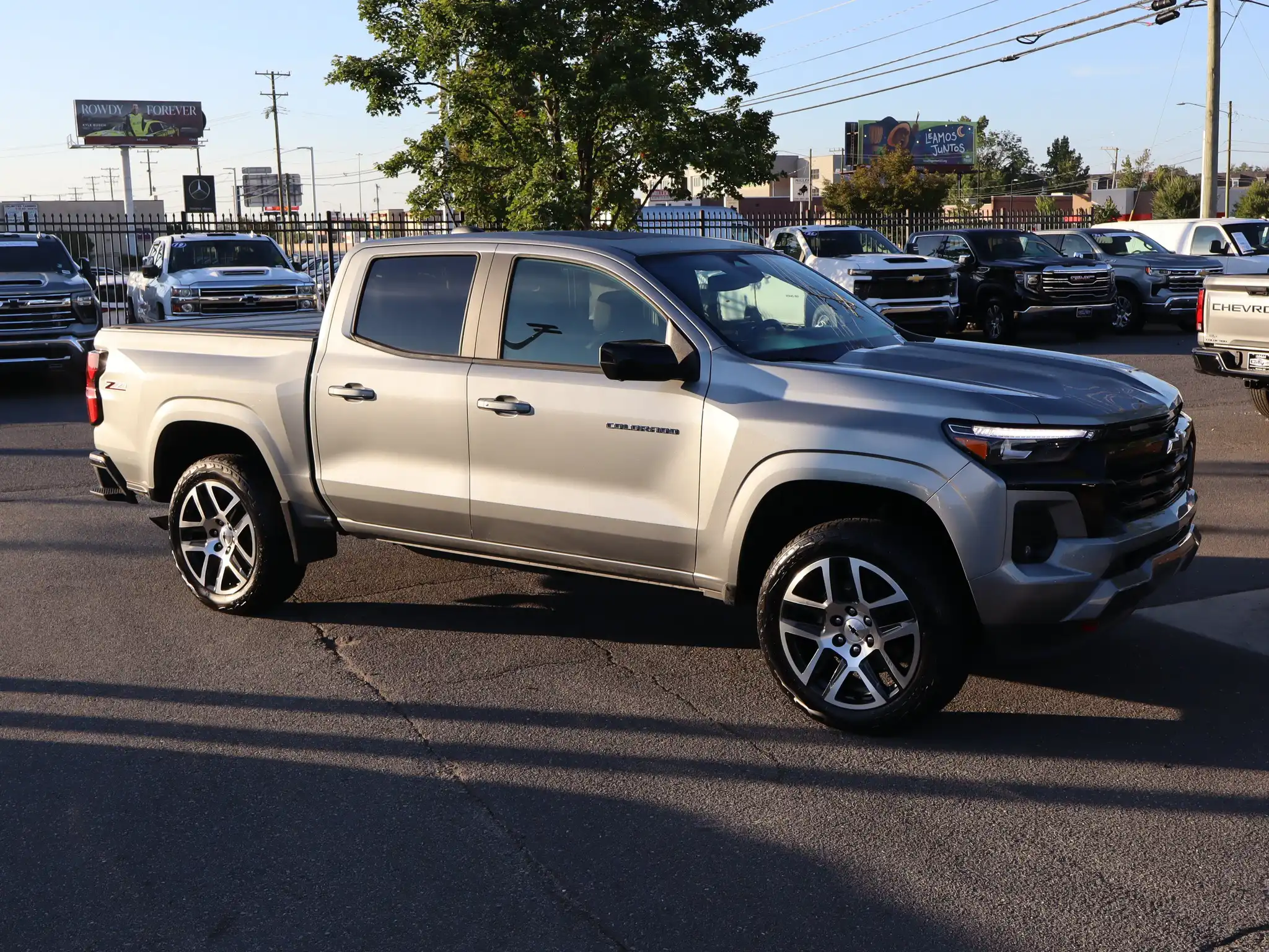 2023 Chevrolet Colorado Z71 4WD Crew Cab Short Box's photo