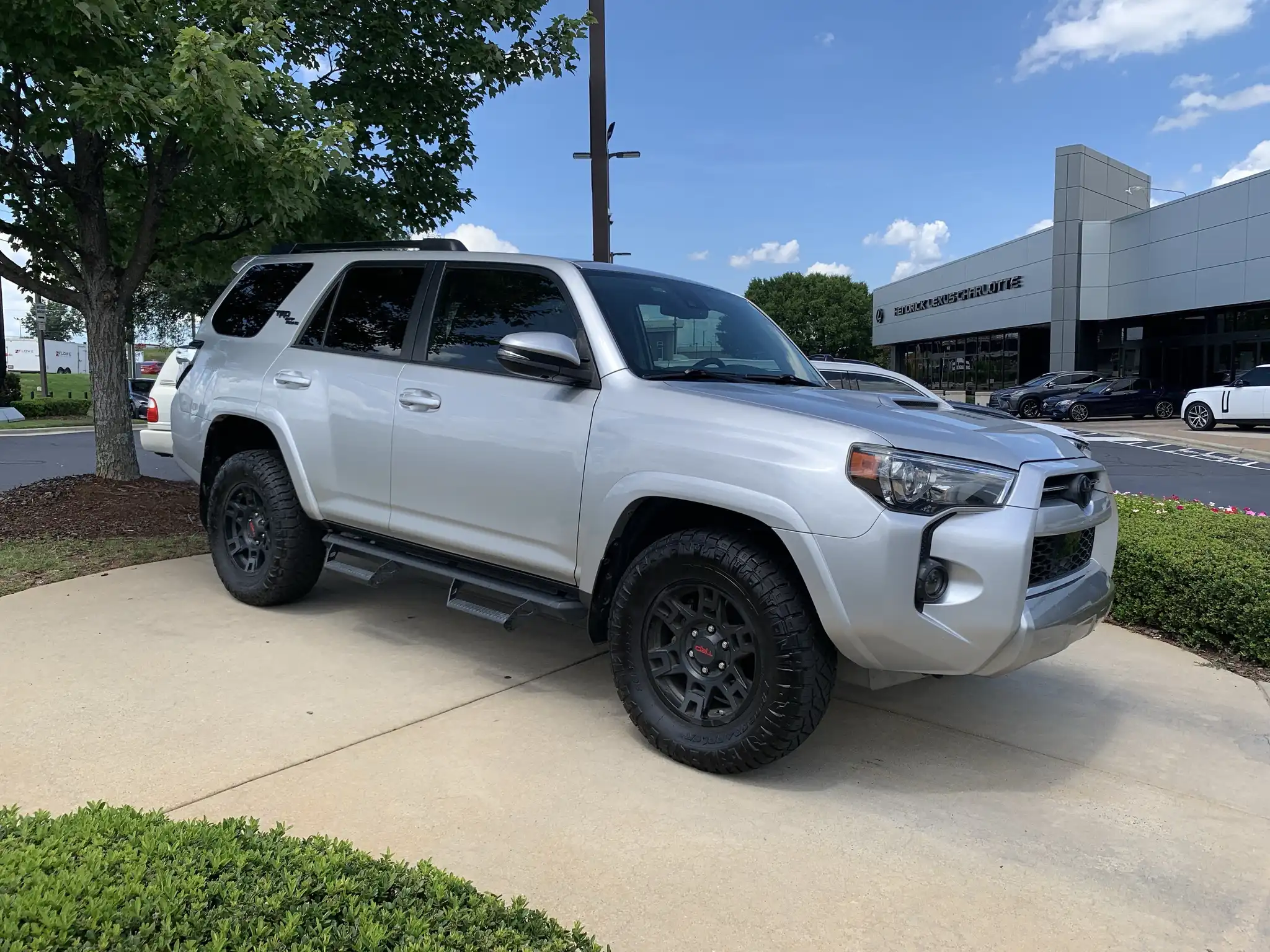 2020 Toyota 4Runner Off-Road 4WD V6's photo