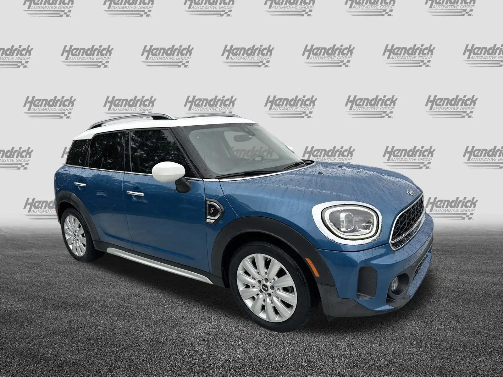 2022 MINI Countryman Cooper S's photo