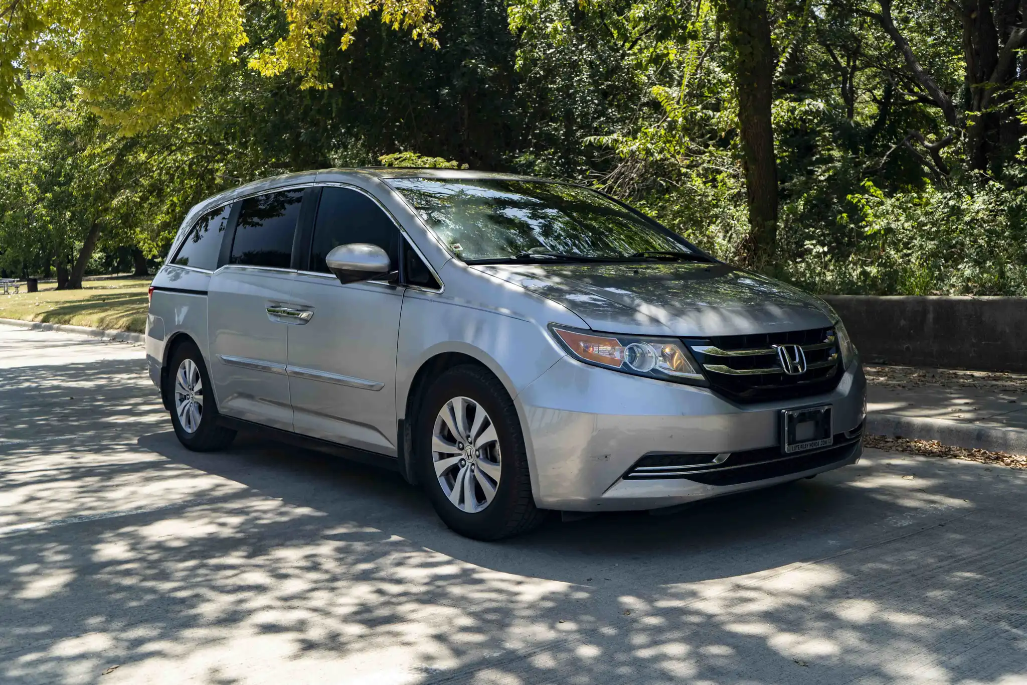 2016 Honda Odyssey EX-L with DVD Rear Entertainment System's photo