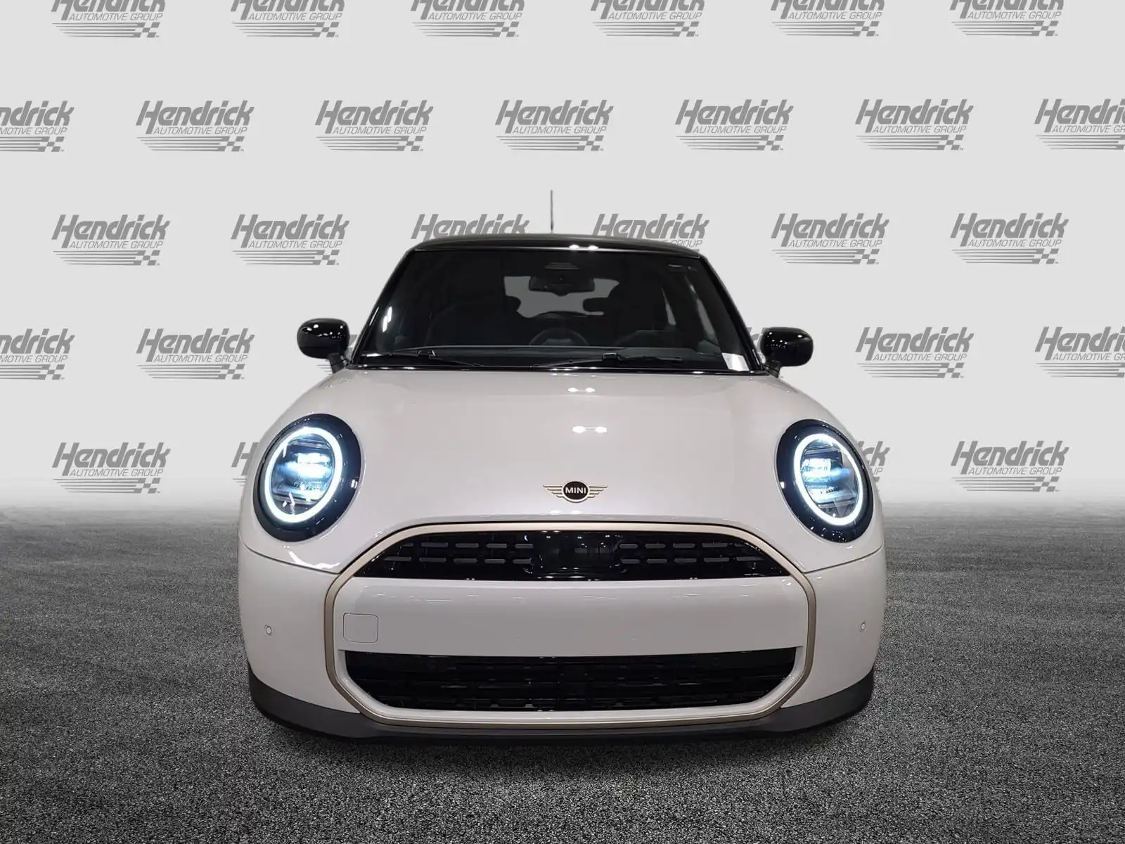 2026 MINI Hardtop's photo