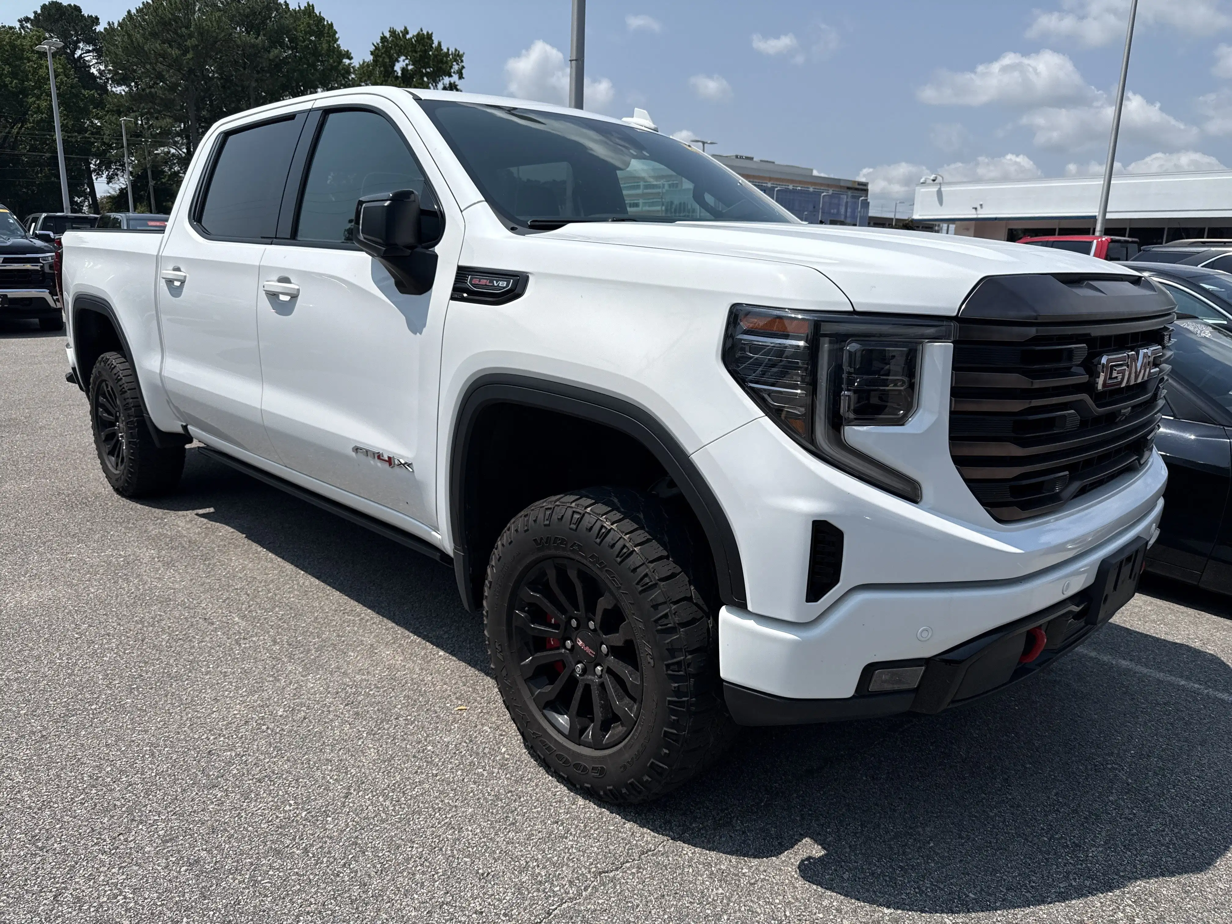 2022 GMC Sierra AT4X 4WD Crew Cab Short Box's photo