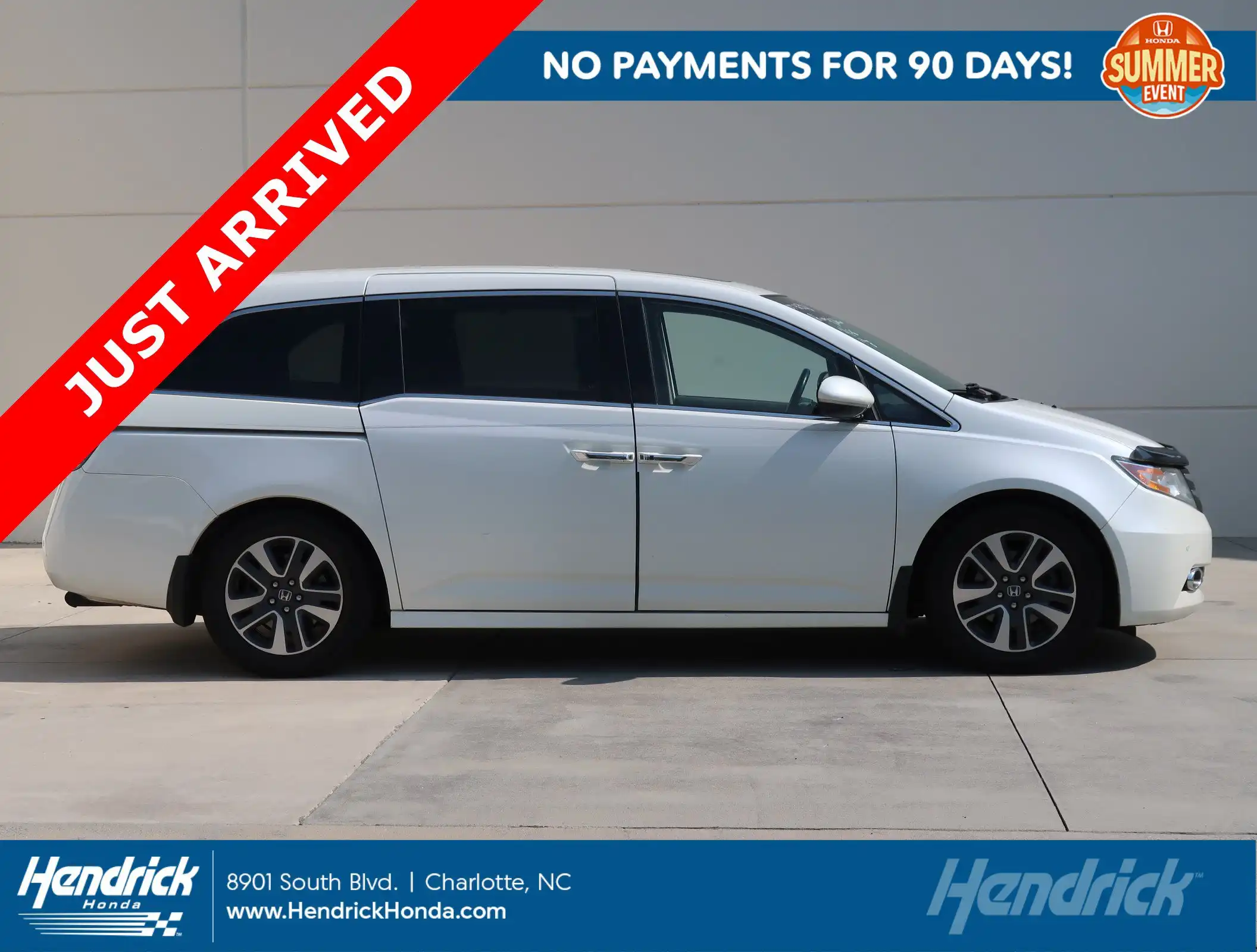 2015 Honda Odyssey Touring's photo