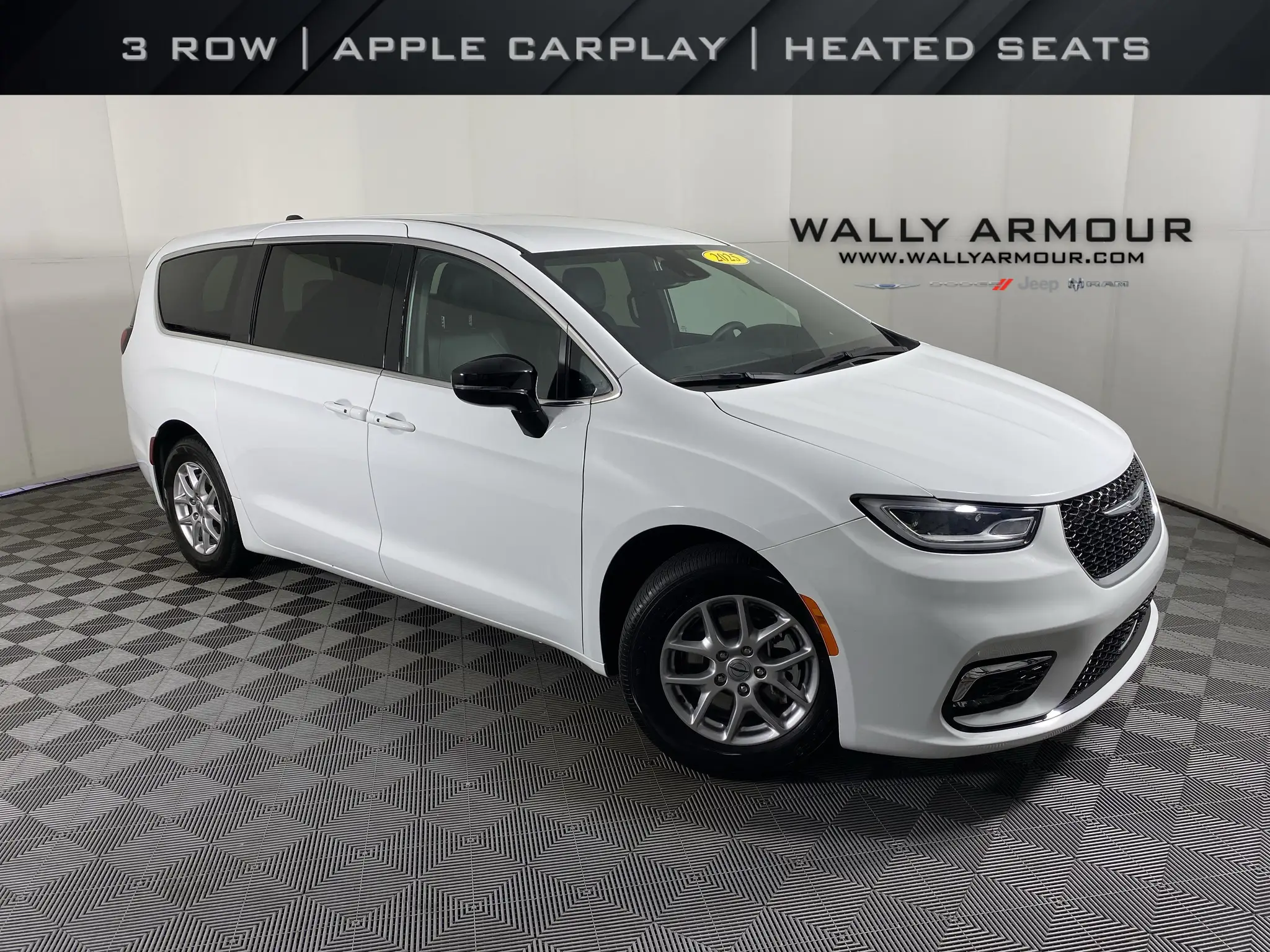 2025 Chrysler Pacifica Select photo 1