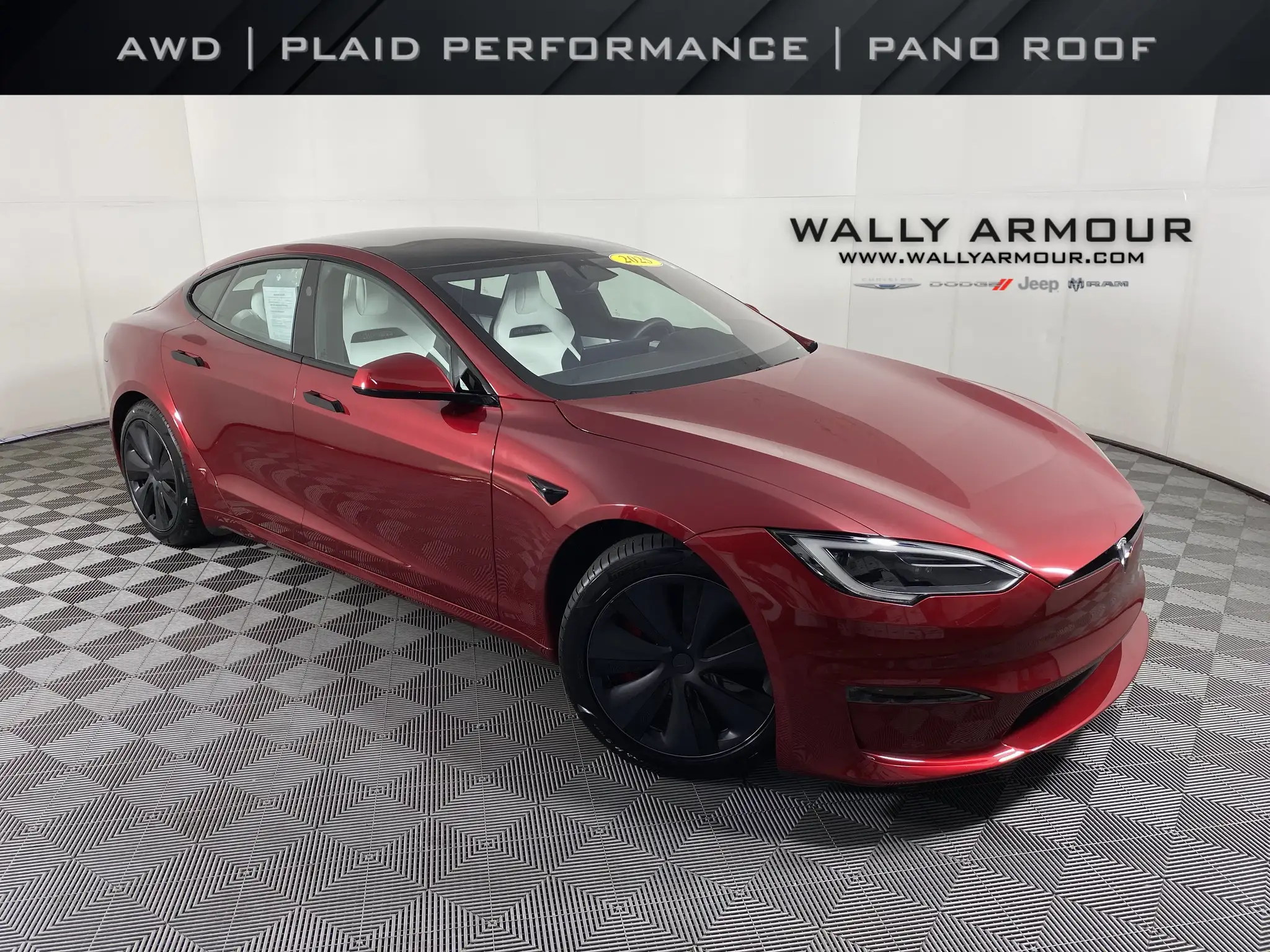 2025 Tesla Model S Plaid's photo