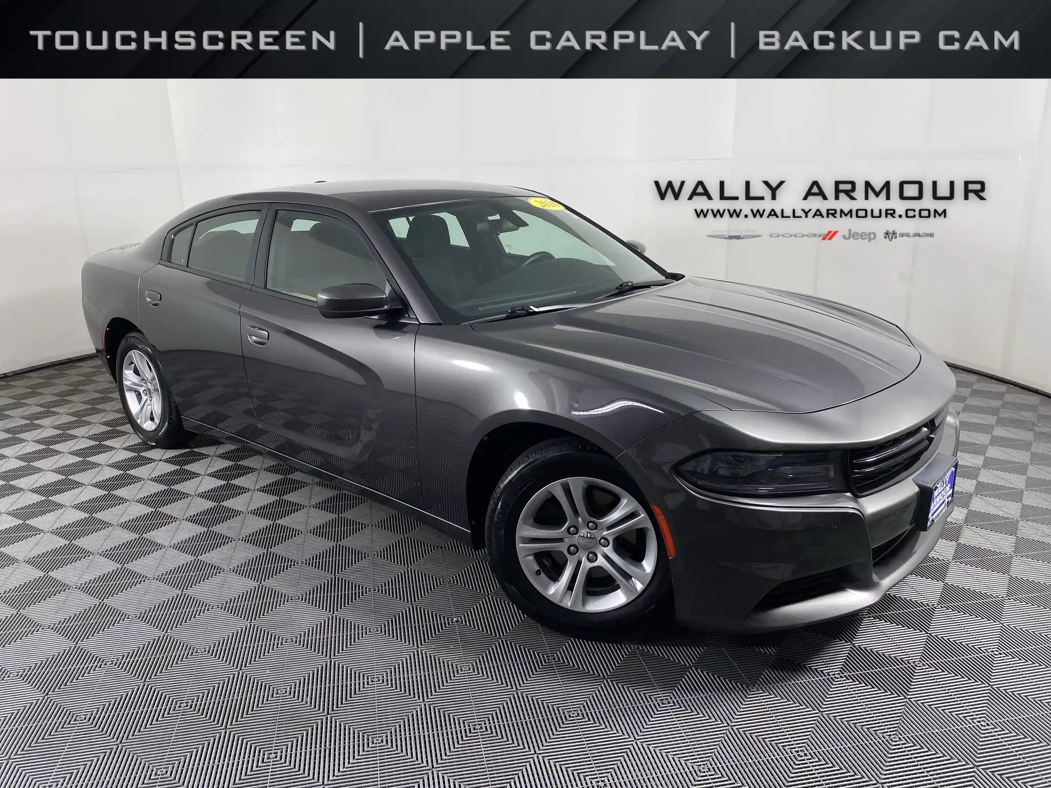 2020 Dodge Charger SXT's photo