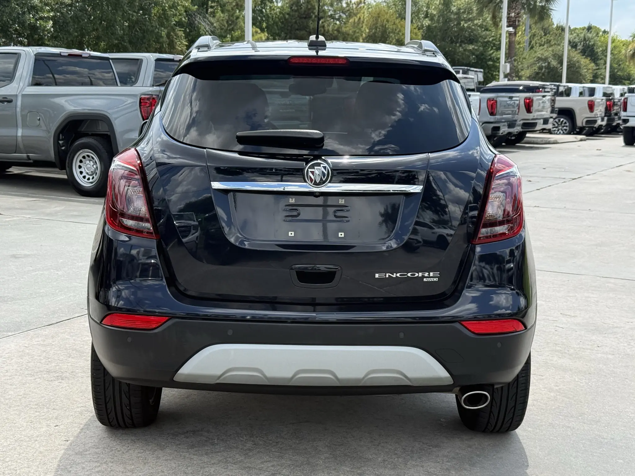 2022 Buick Encore Preferred AWD photo 5