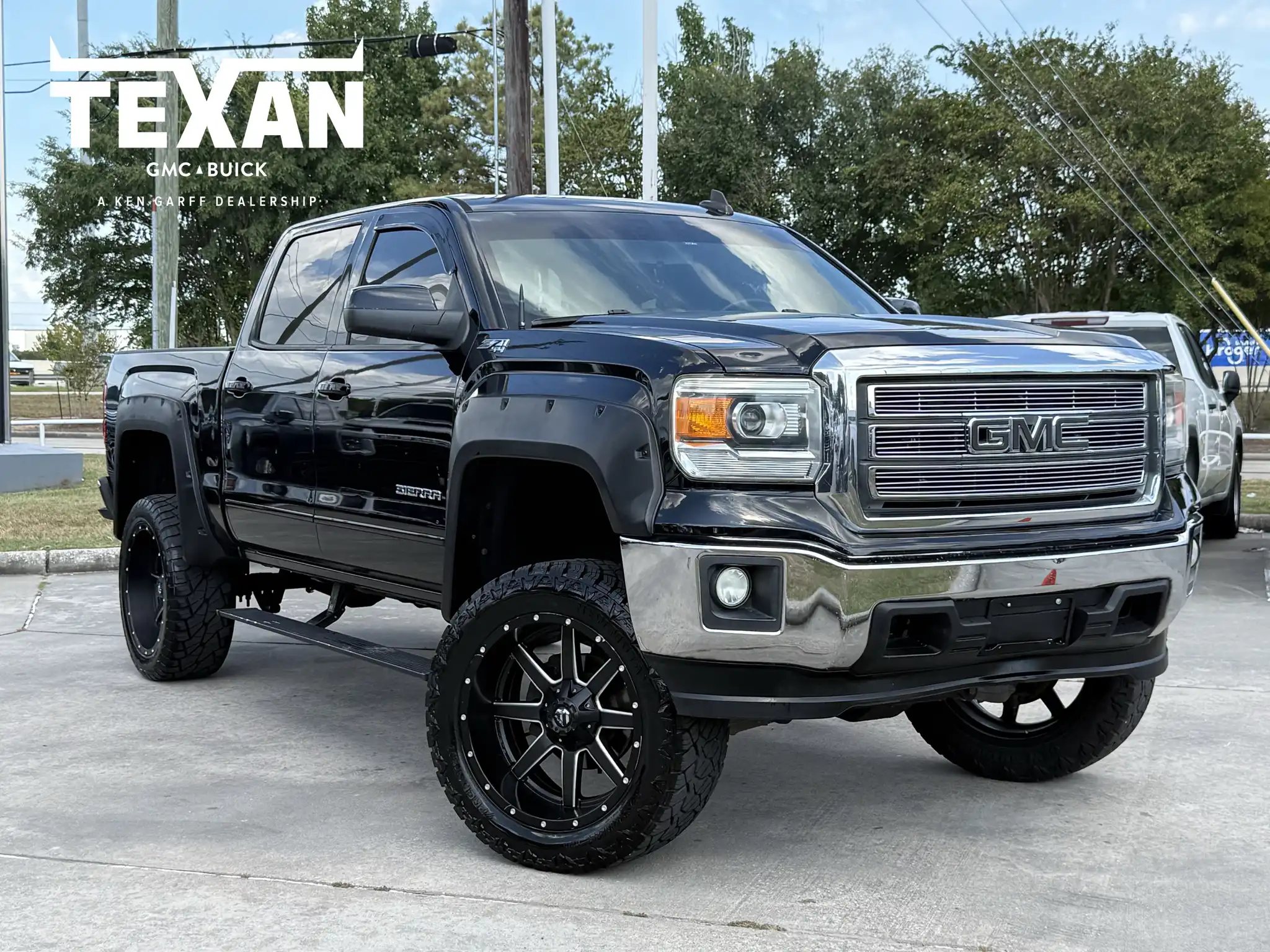 2015 GMC Sierra 4WD Crew Cab SLE SWB's photo