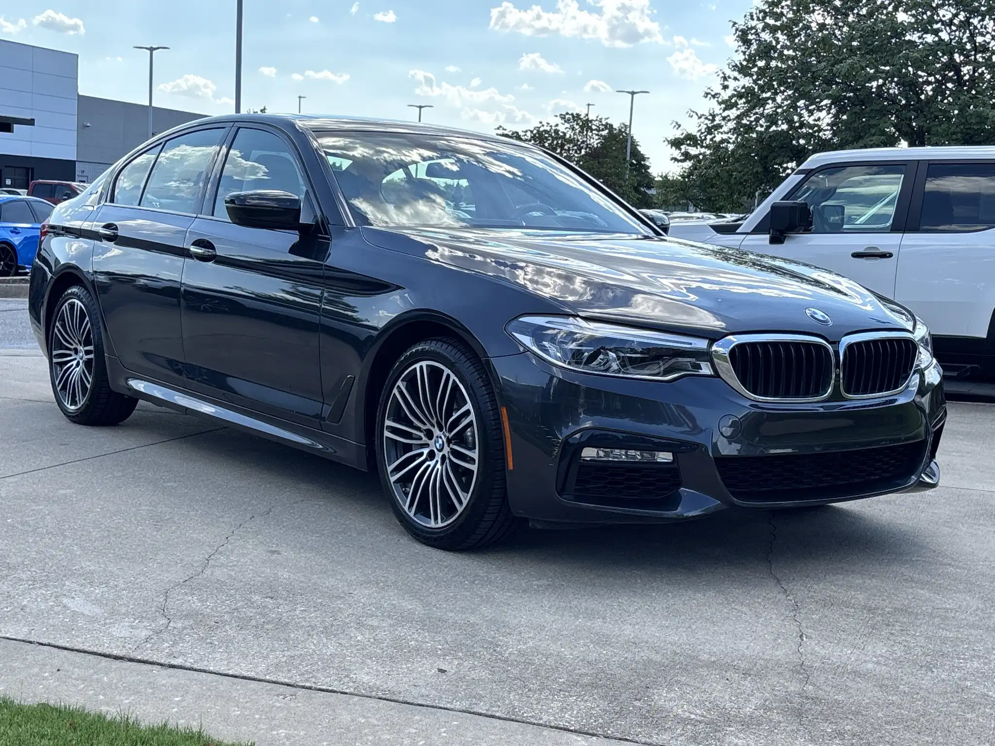 2018 BMW 5 Series 530e xDrive iPerformance Sedan's photo