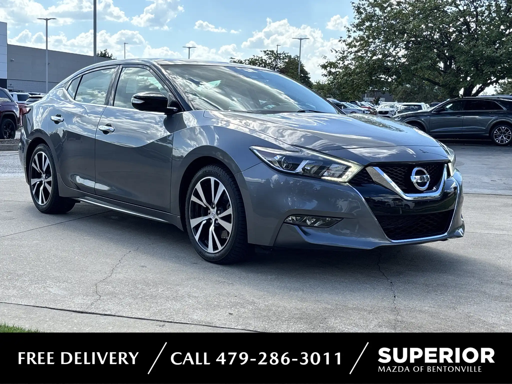 2017 Nissan Maxima Platinum's photo
