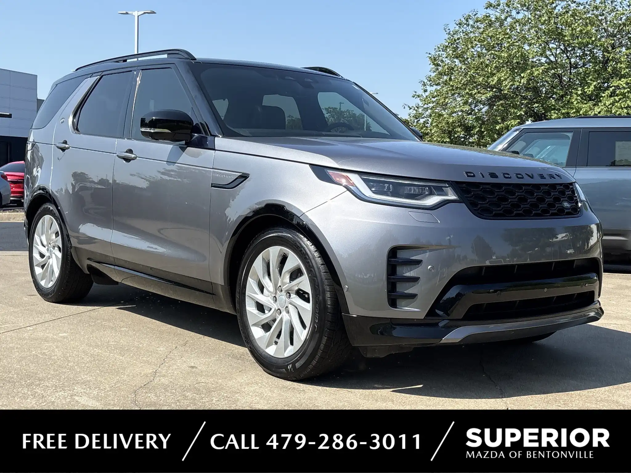 2023 Land Rover Discovery S R Dynamic's photo