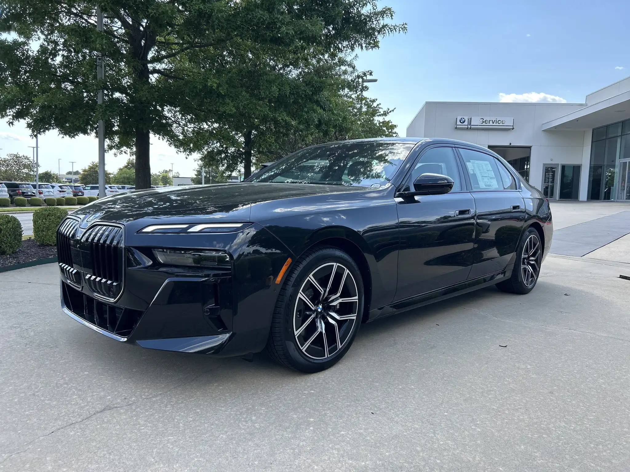 2026 BMW 7 Series 740i xDrive Sedan's photo