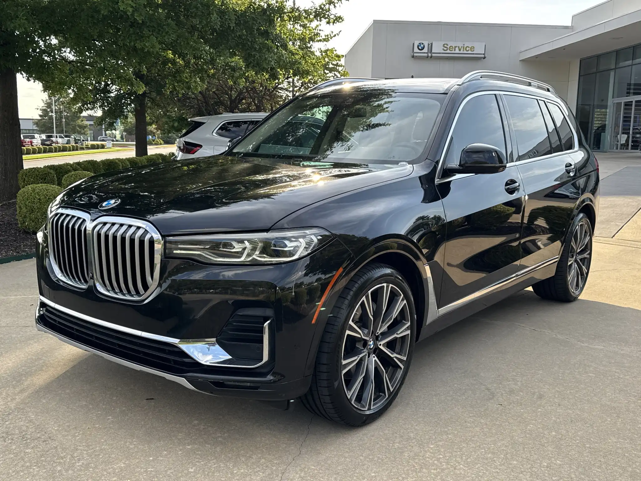 2021 BMW X7 xDrive40i's photo
