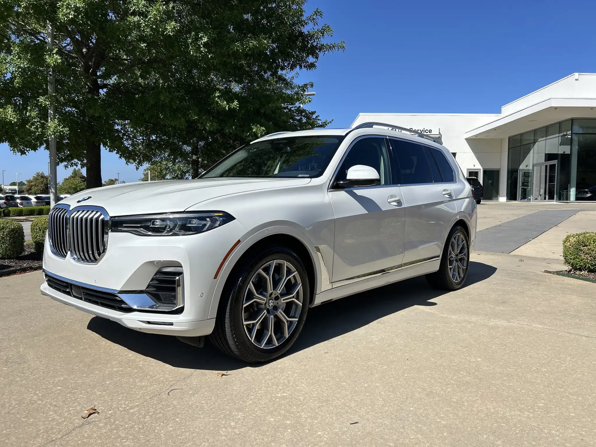 2022 BMW X7 xDrive40i's photo