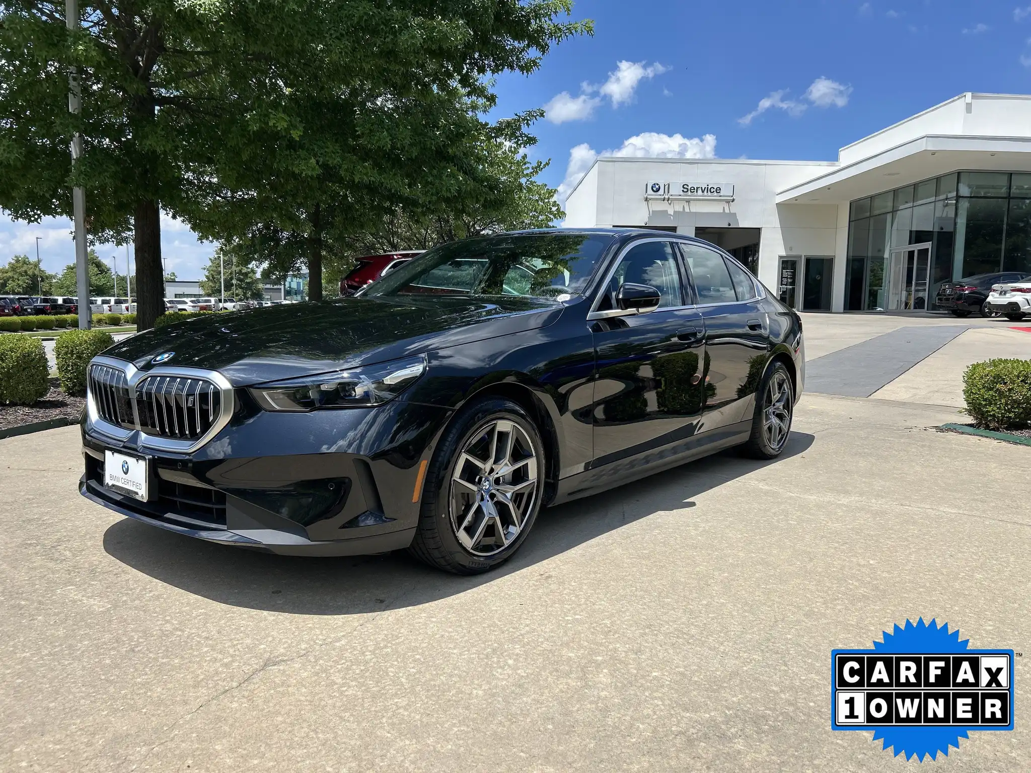 2024 BMW i5 eDrive40's photo