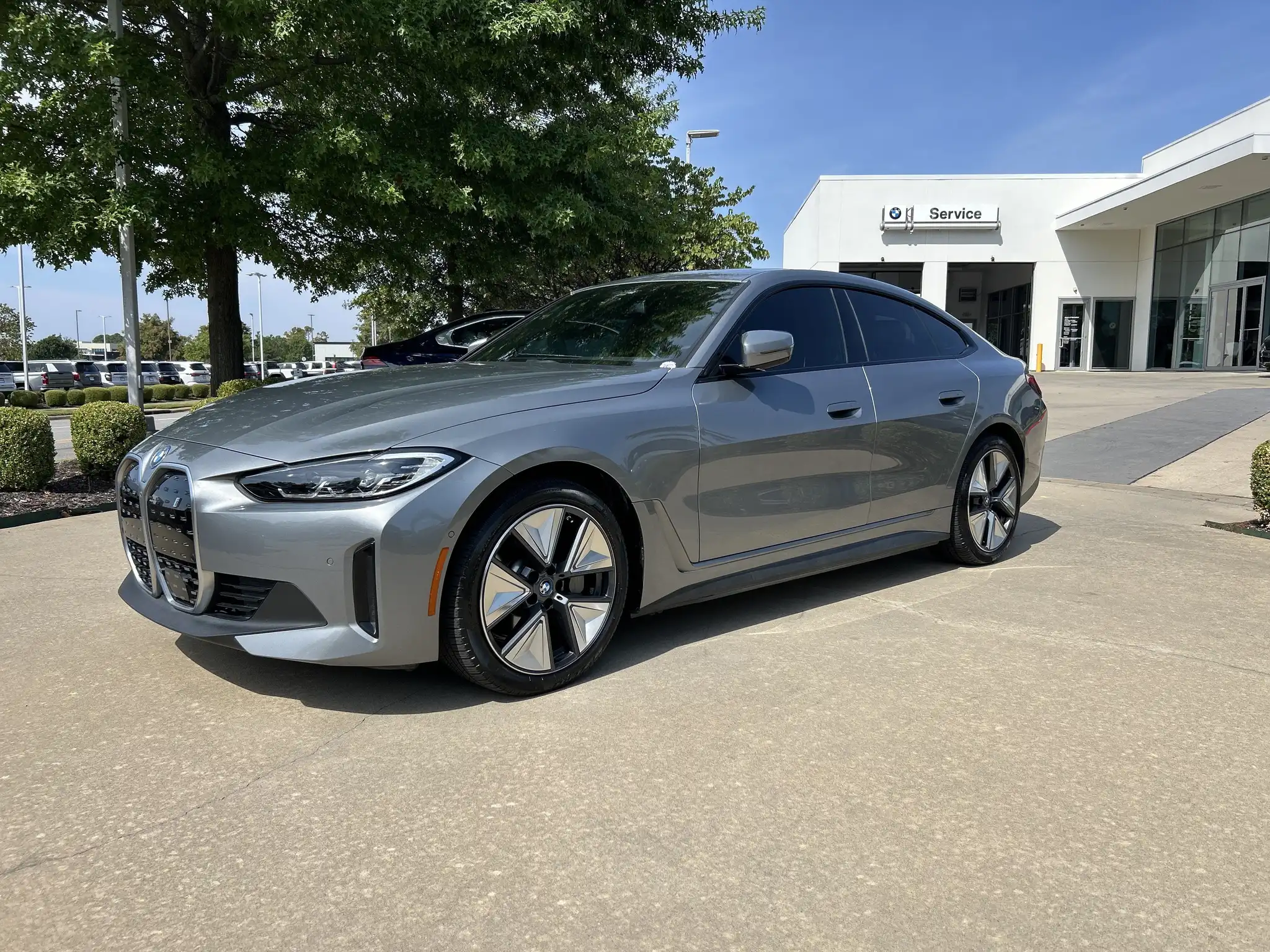 2023 BMW i4 eDrive35's photo
