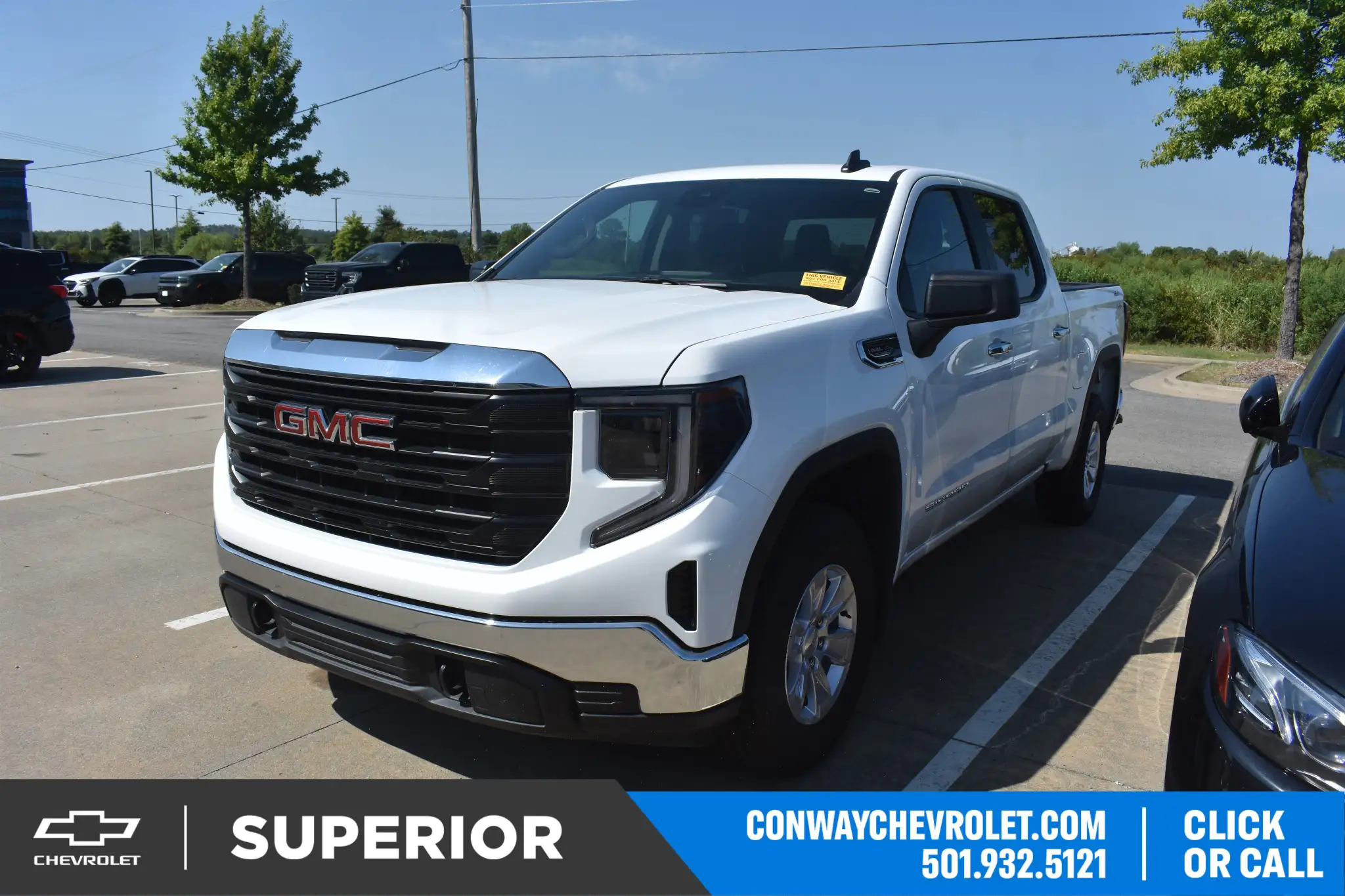 2026 GMC Sierra Pro 4WD Crew Cab Standard Box's photo