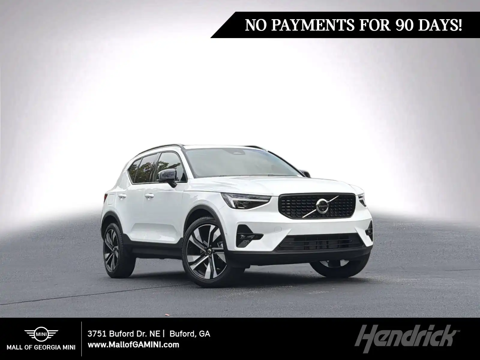 2026 Volvo XC40 B5 Ultra Dark AWD's photo
