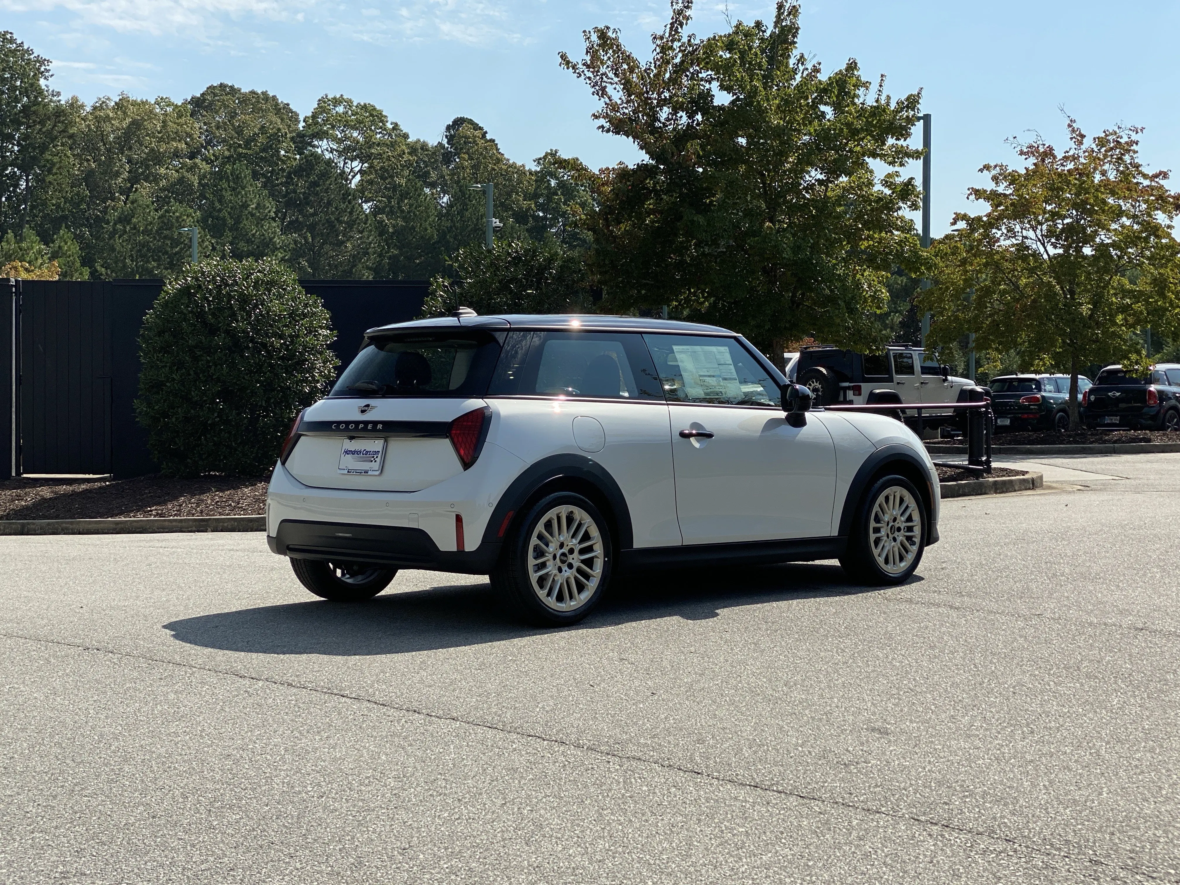 2026 MINI Hardtop undefined photo 3