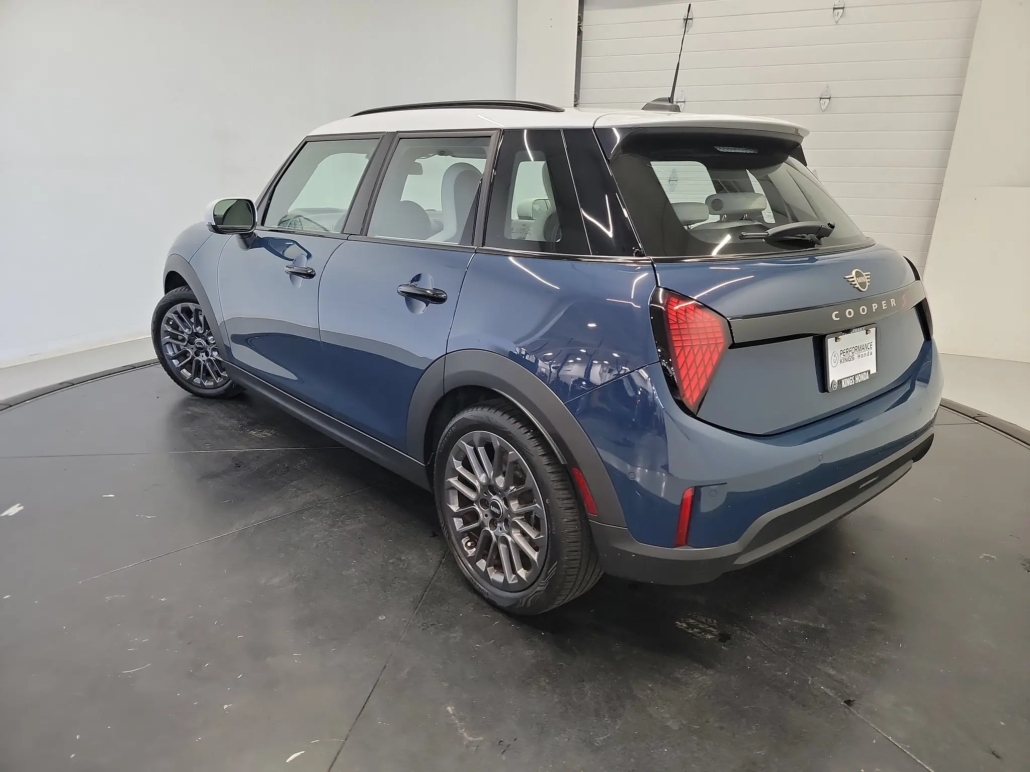 2025 MINI Hardtop Cooper S photo 5
