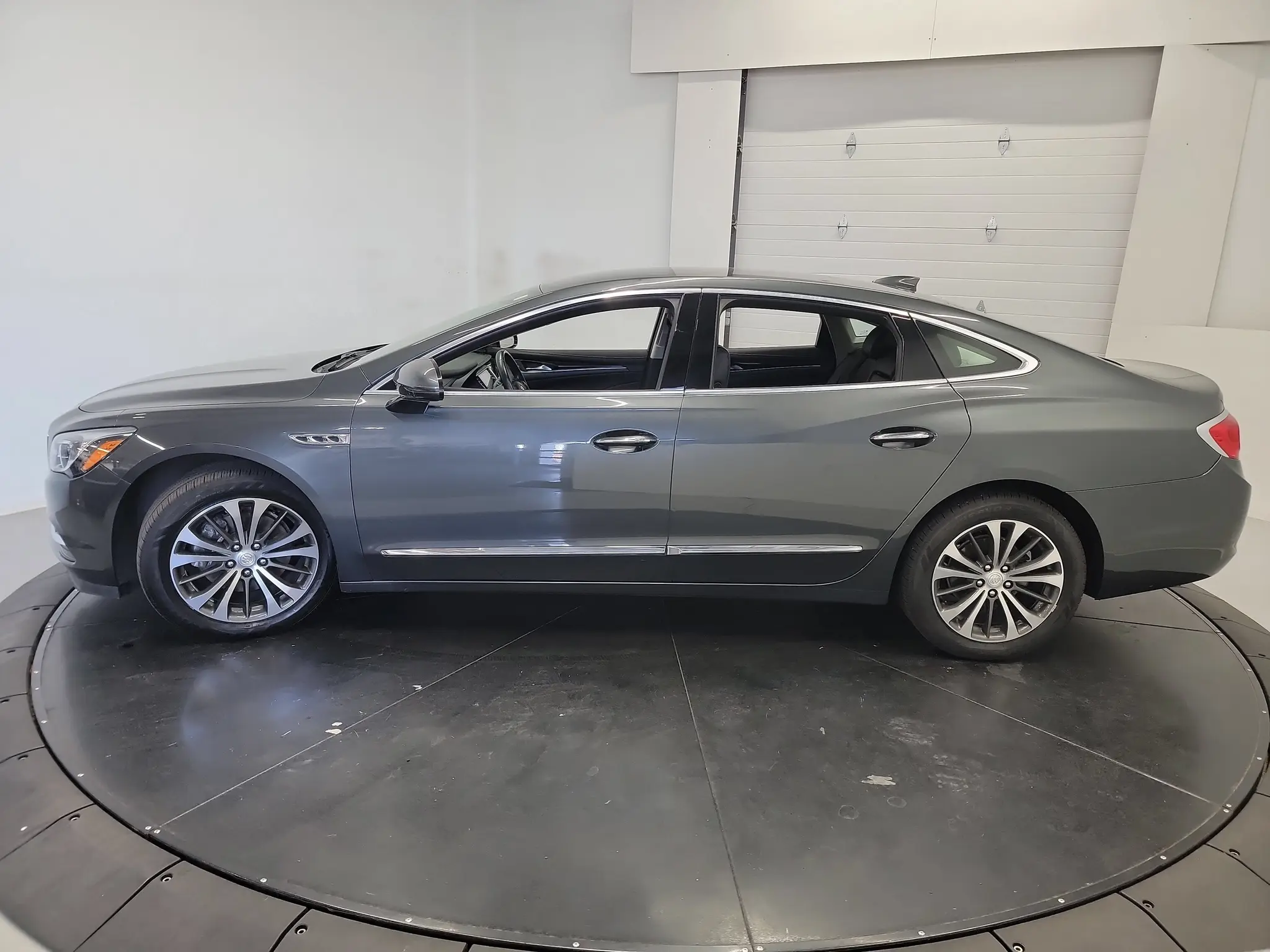 2017 Buick LaCrosse Essence photo 4
