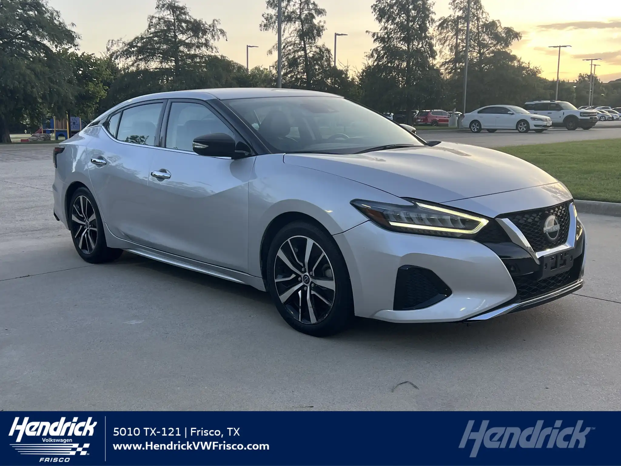 2023 Nissan Maxima SV's photo
