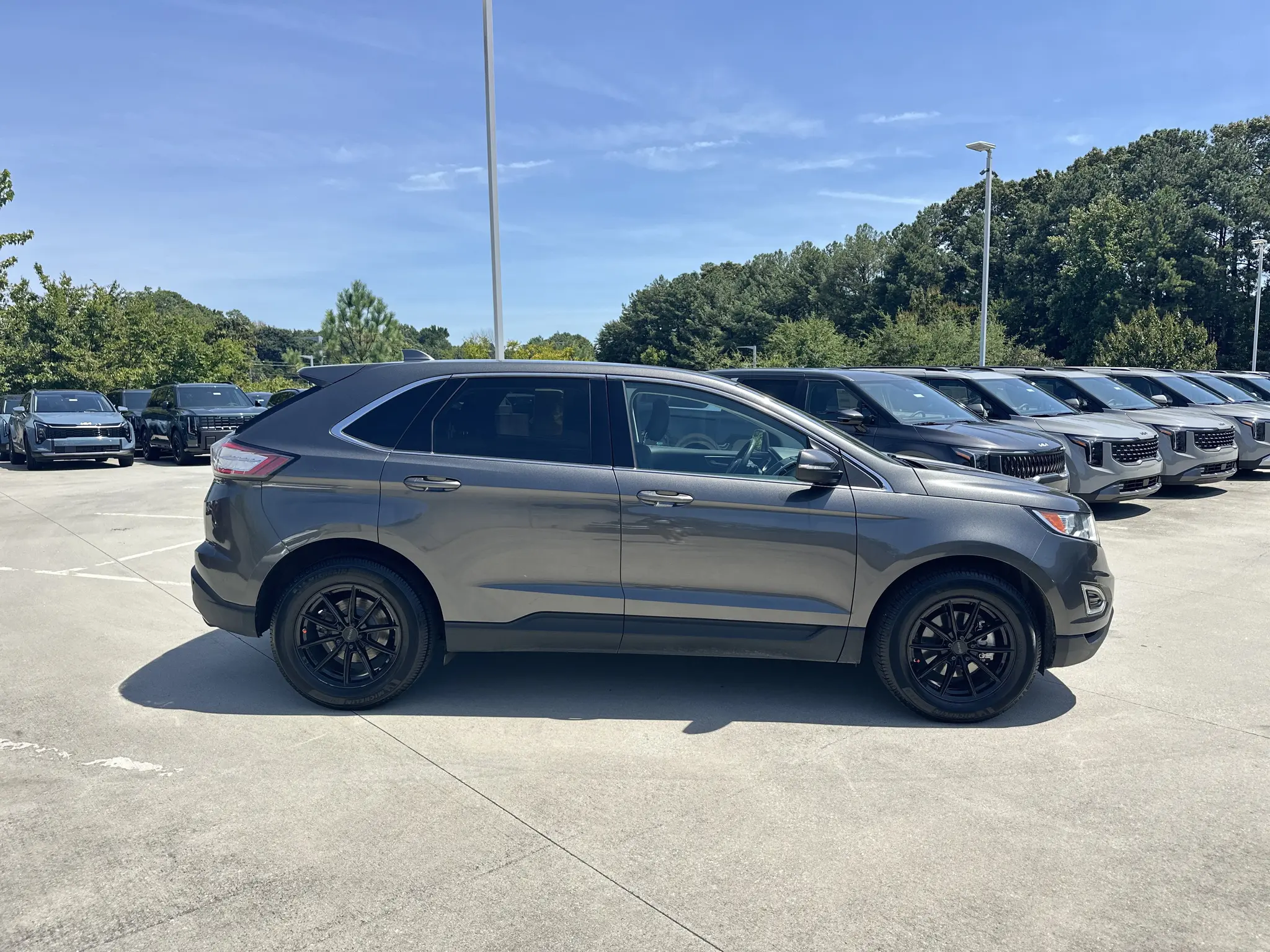 2016 Ford Edge SEL photo 5