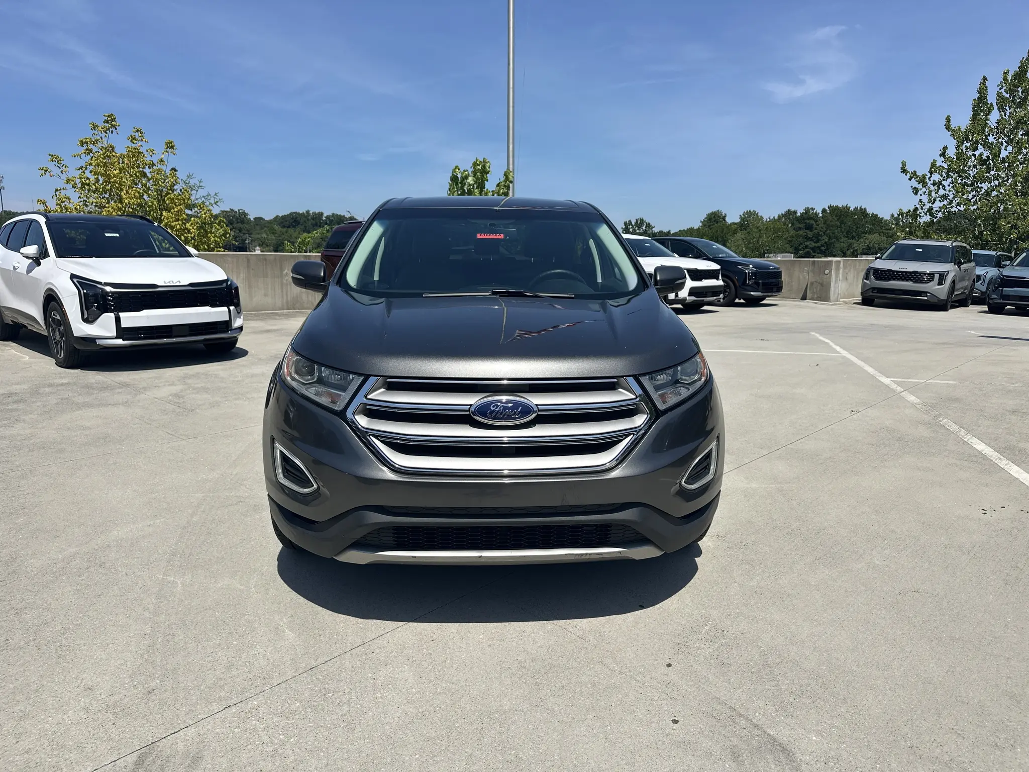 2016 Ford Edge SEL photo 3