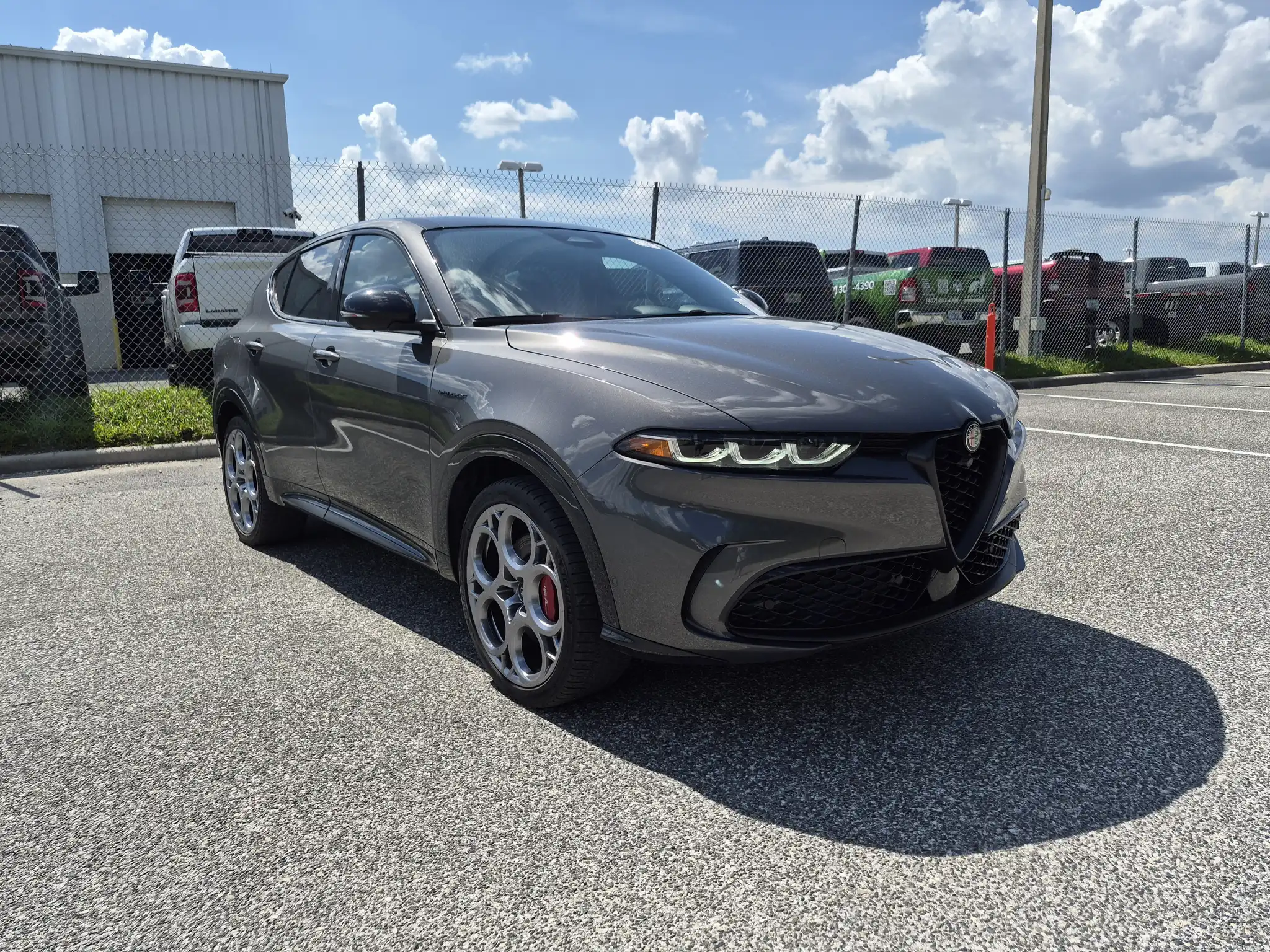2024 Alfa Romeo Tonale Veloce's photo