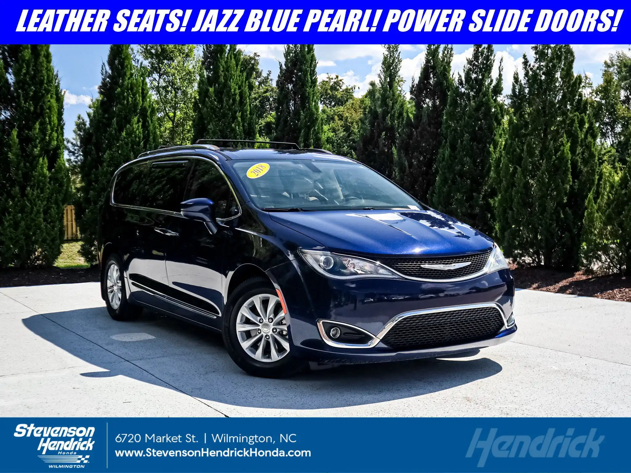2018 Chrysler Pacifica Touring L's photo