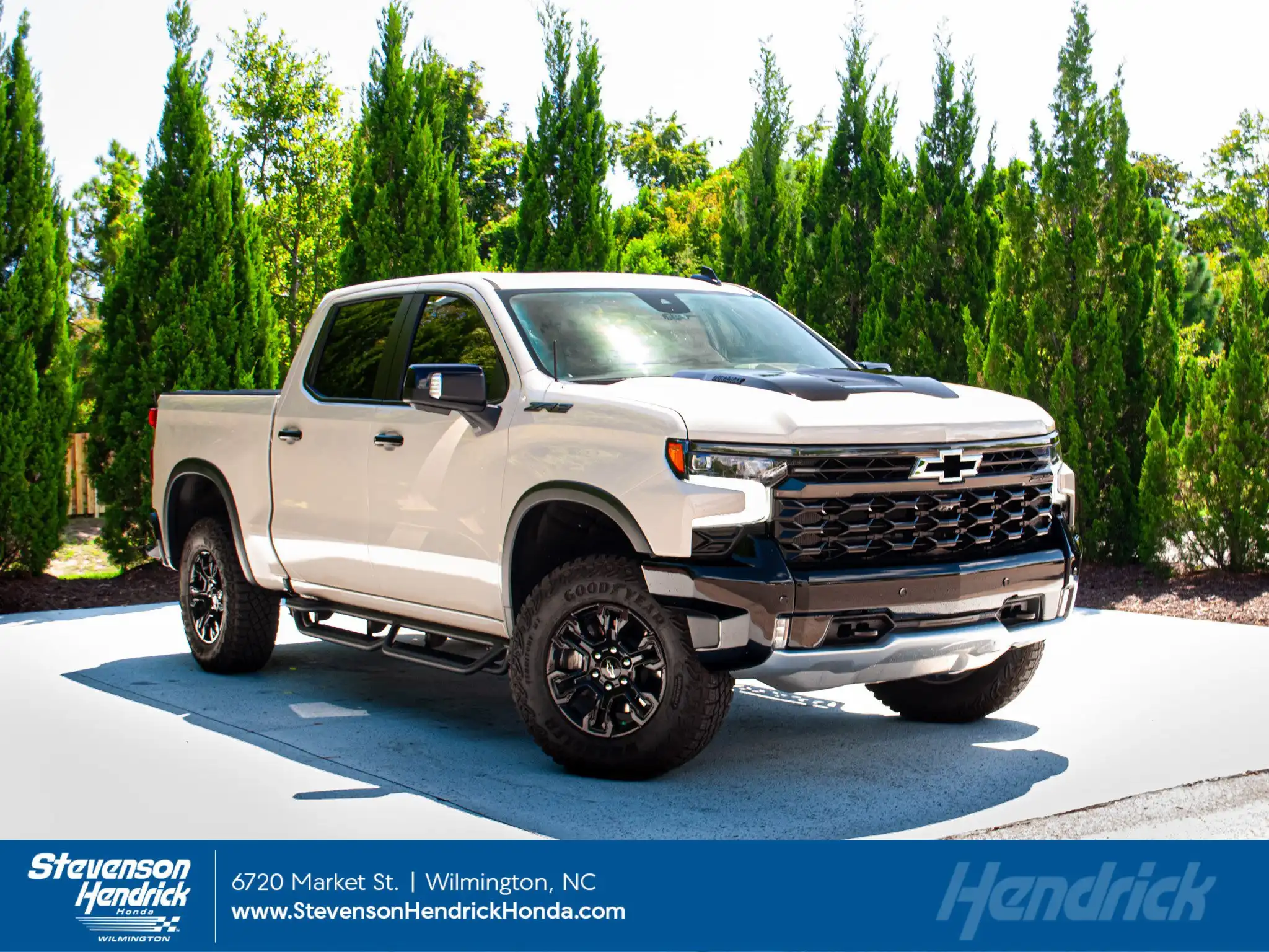 2026 Chevrolet Silverado 1500 ZR2 4WD Crew Cab Short Box's photo
