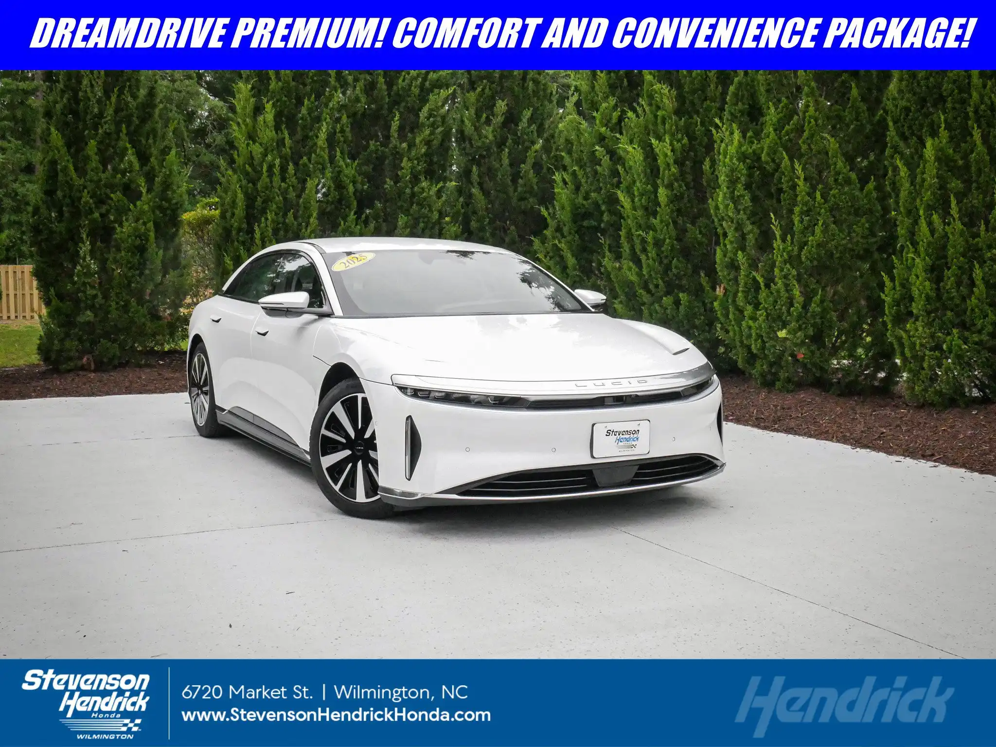 2025 Lucid Air Touring's photo