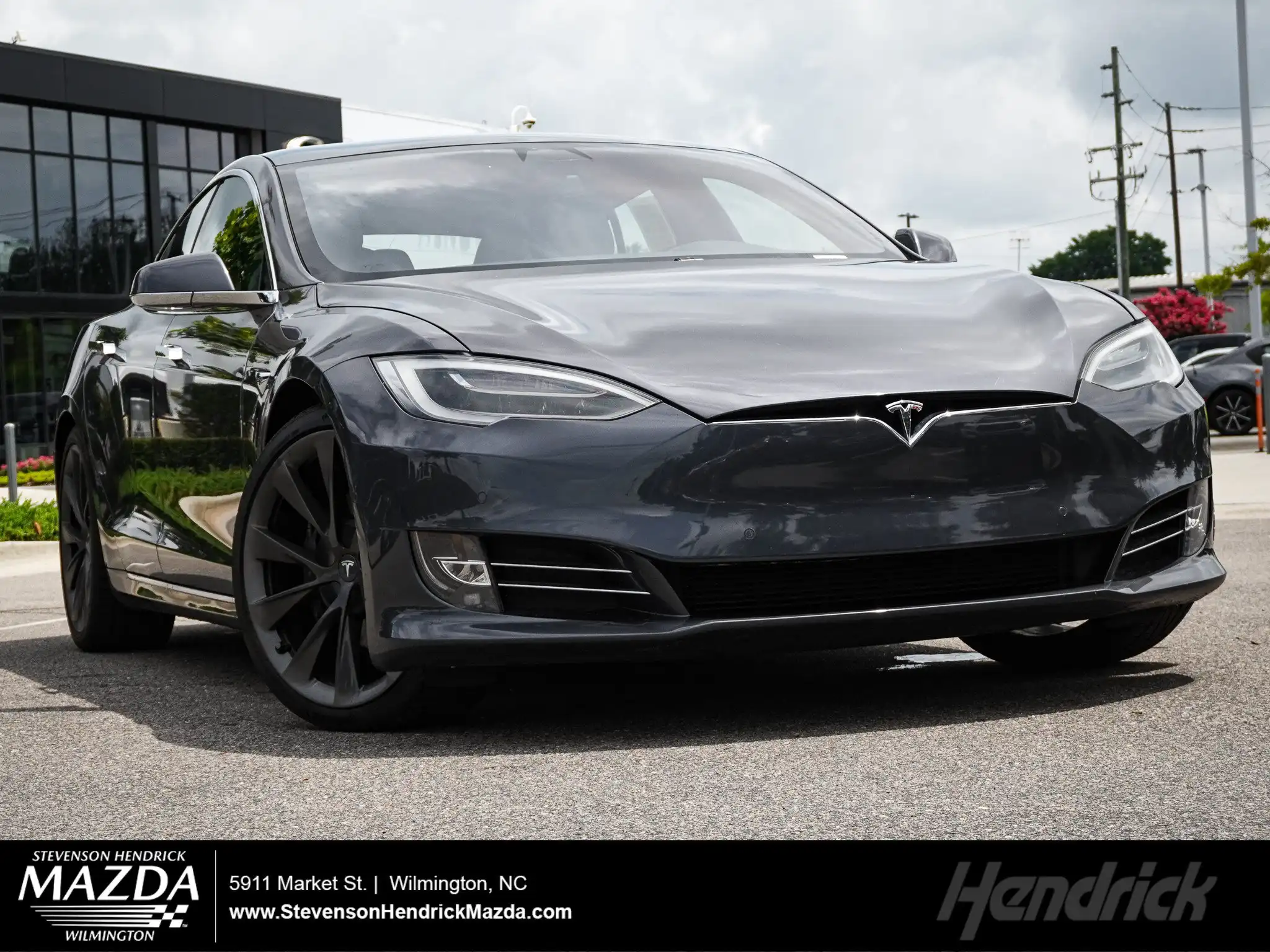 2020 Tesla Model S Long Range Plus's photo