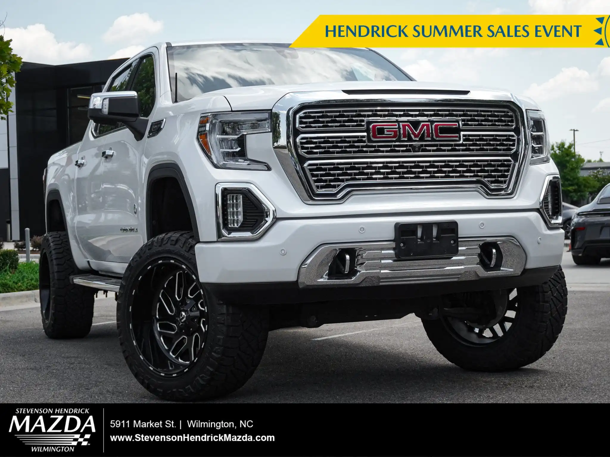 2020 GMC Sierra Denali 4WD Crew Cab Short Box's photo